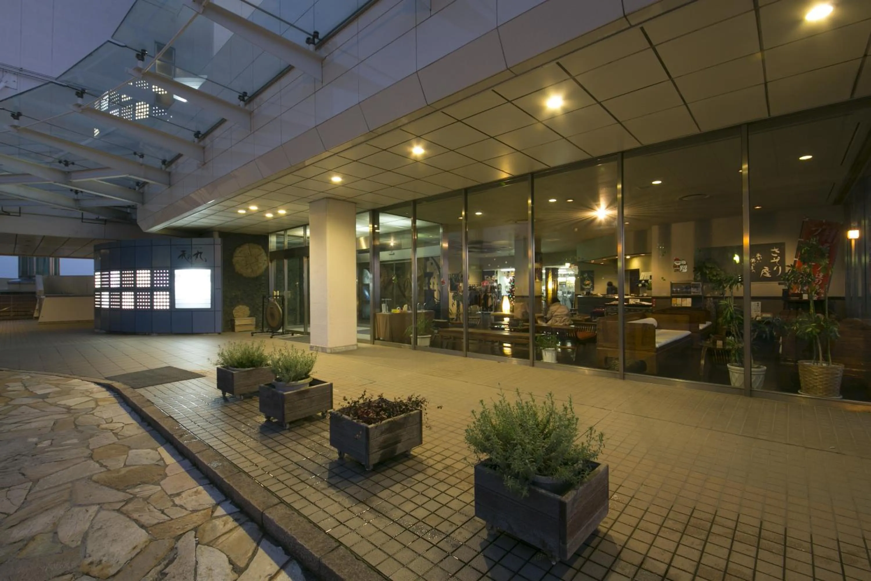 Facade/entrance in Tennomaru