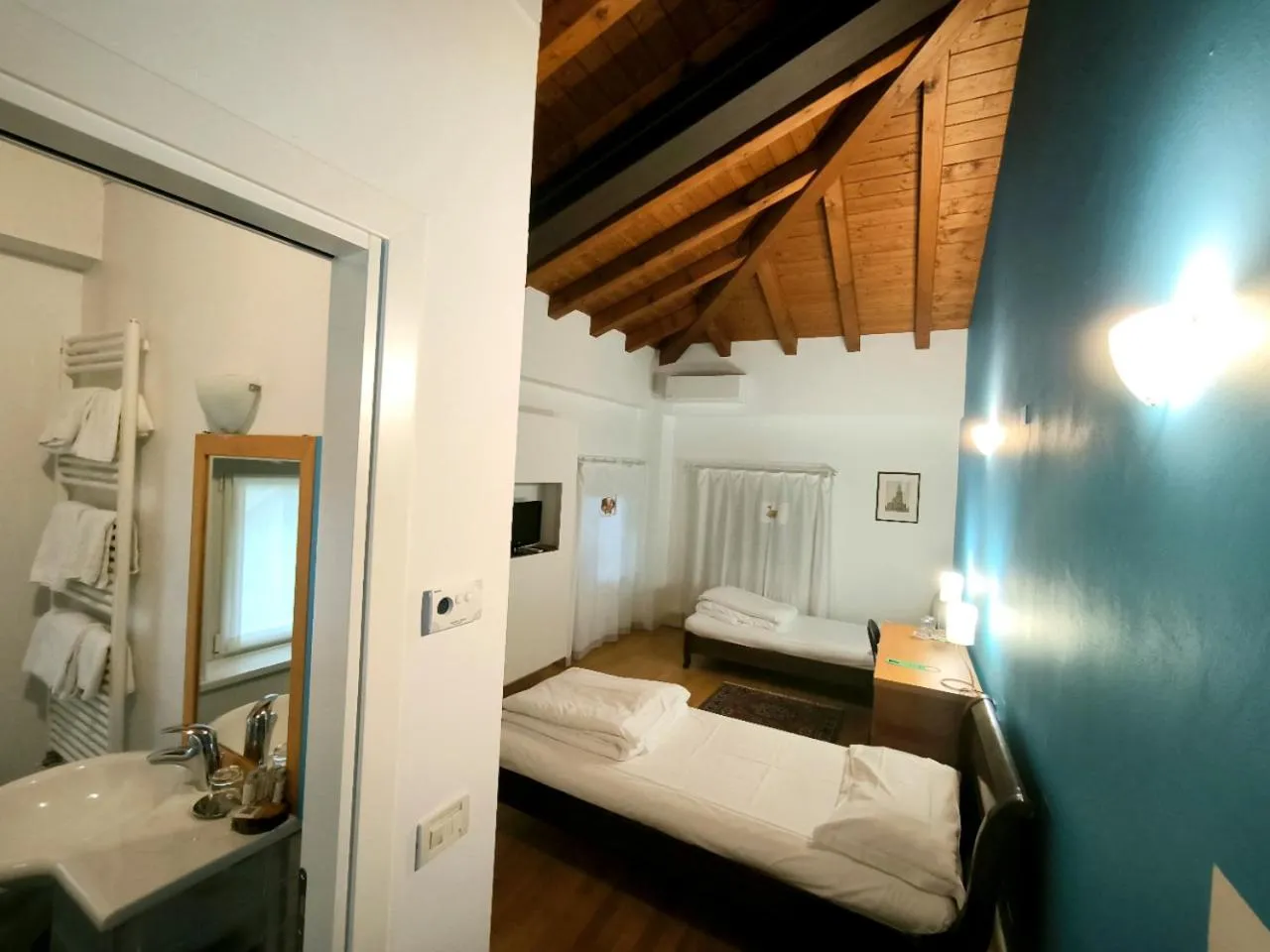 Bedroom, Bed in Villa Dragoni