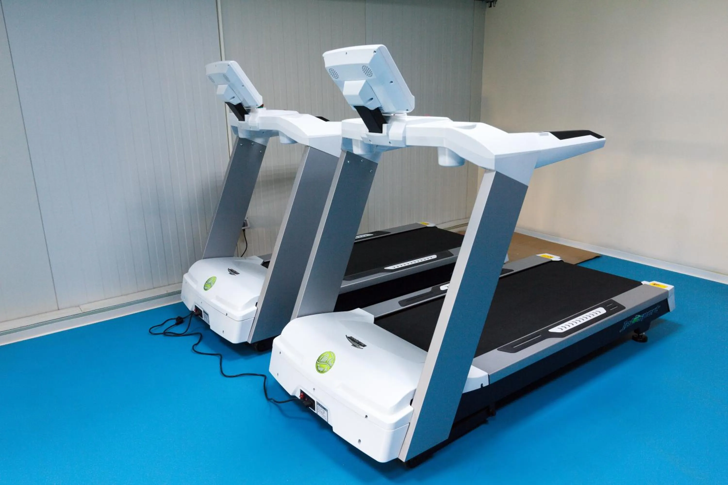 Fitness centre/facilities in YMY HOTELS Târgu Jiu