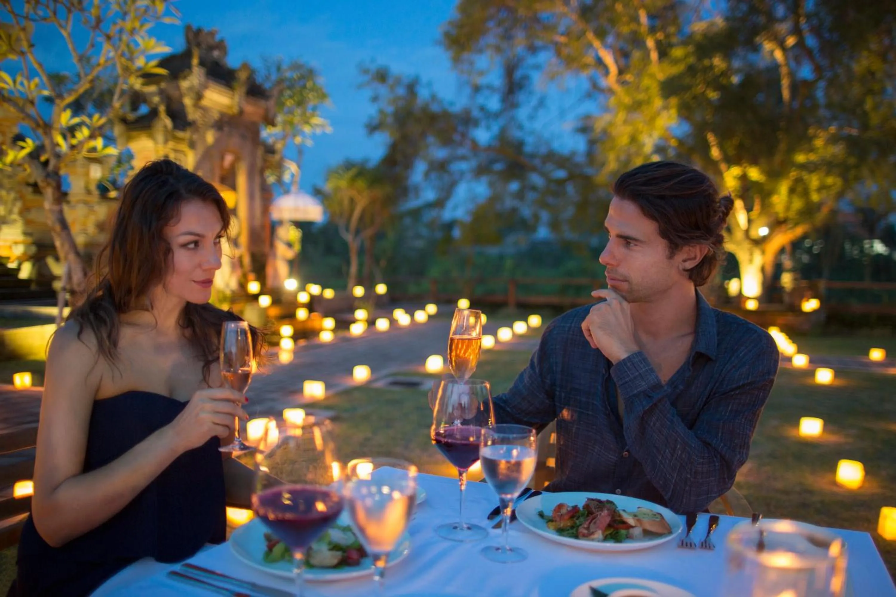 Restaurant/places to eat in Sanctoo Suites & Villas