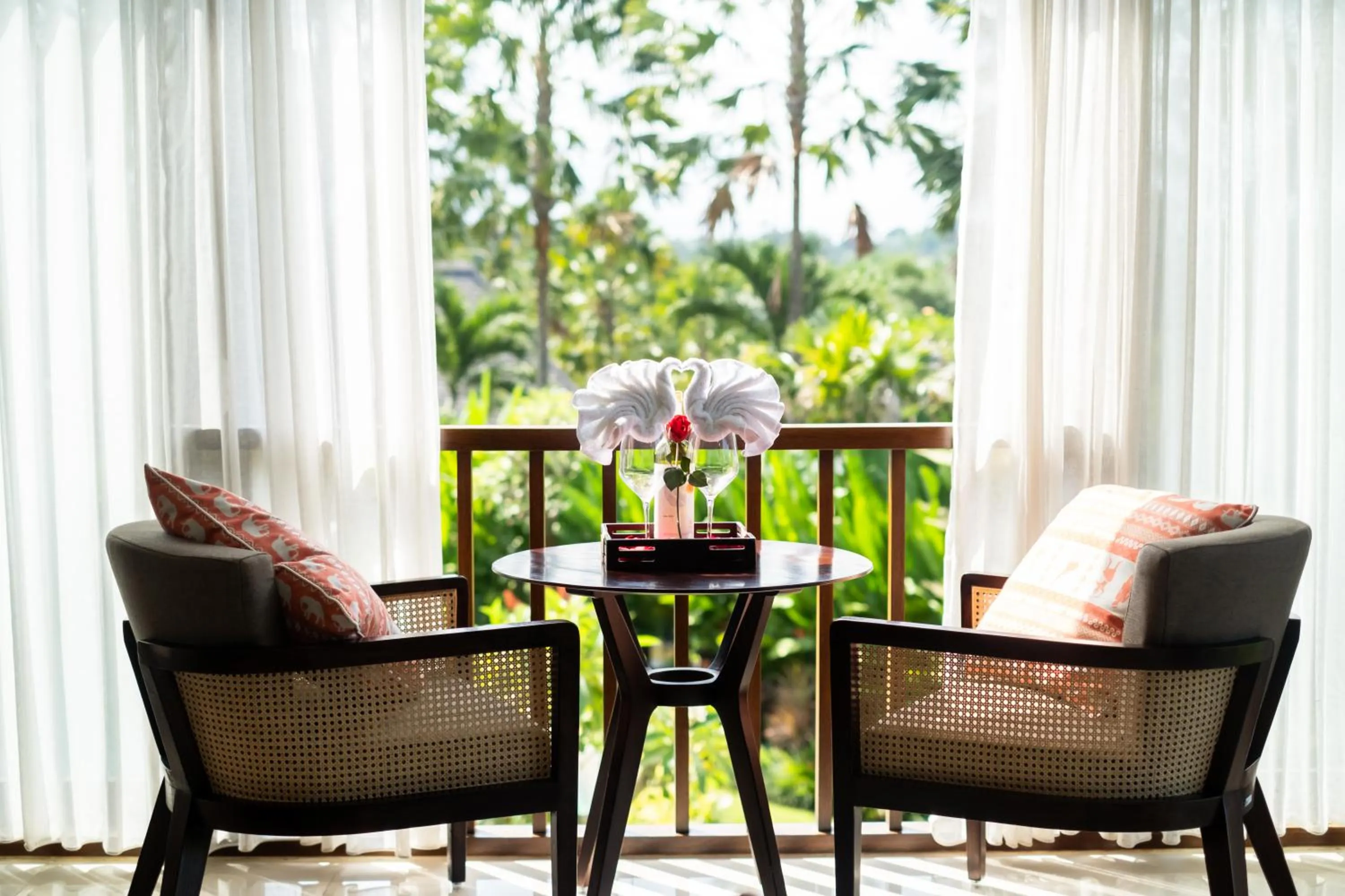 Seating area in Sanctoo Suites & Villas