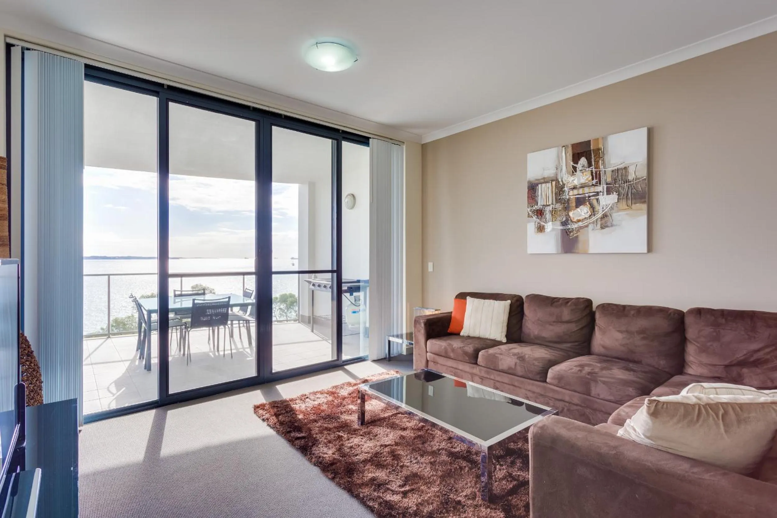 Day in Nautilus by Rockingham Apartments