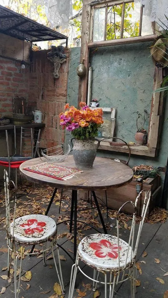 Nona's Guest House