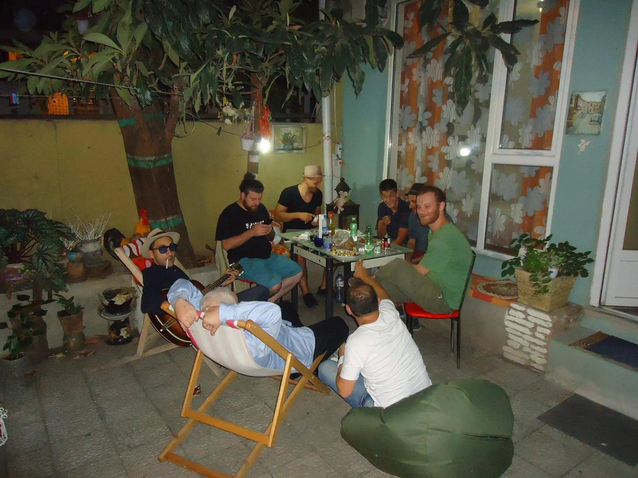 Nona's Guest House
