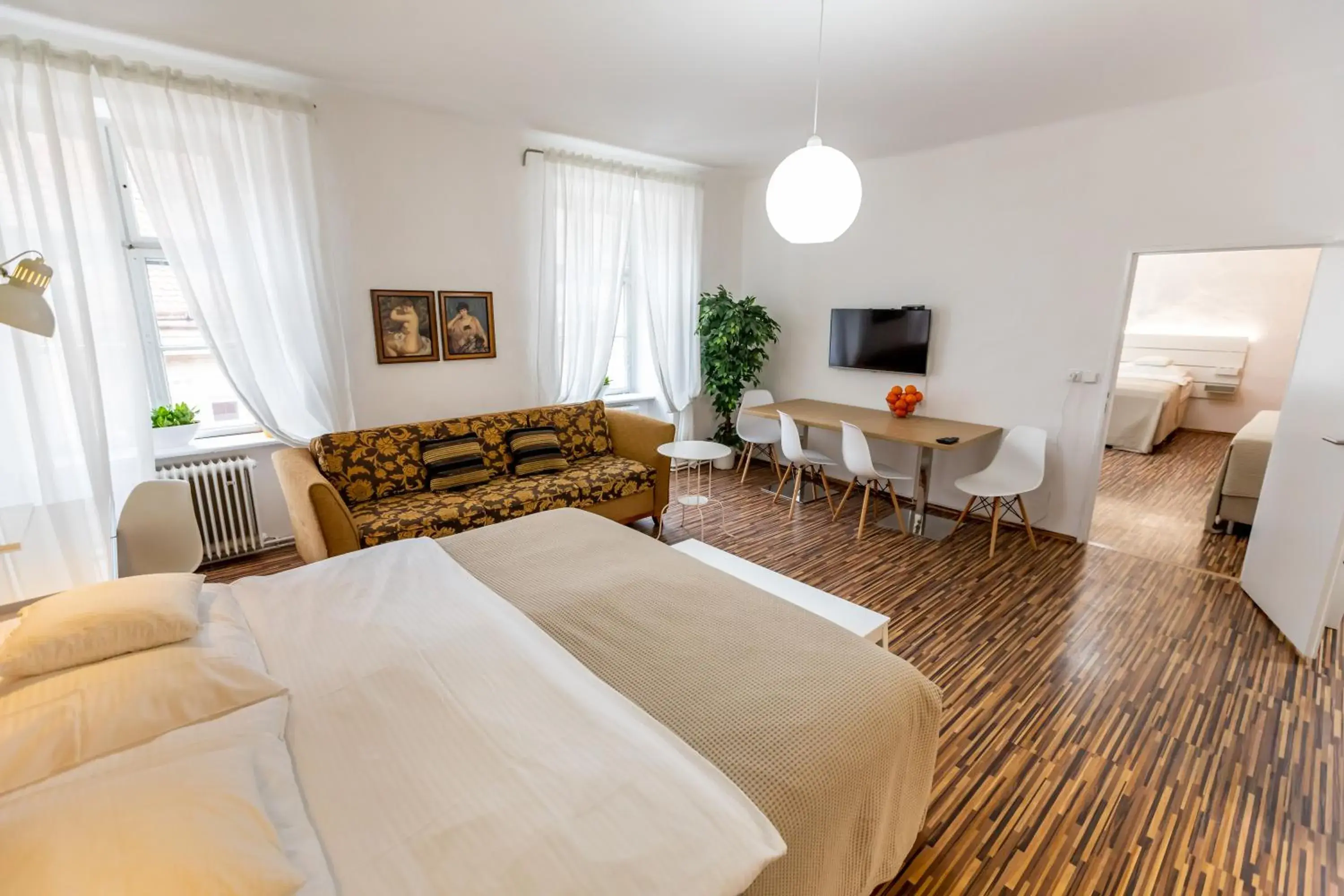 Two-Bedroom Apartment - single occupancy in Palác Daun - Studio Apartments Two-Bedroom Apartment - single occupancy in Palác Daun - Studio Apartments