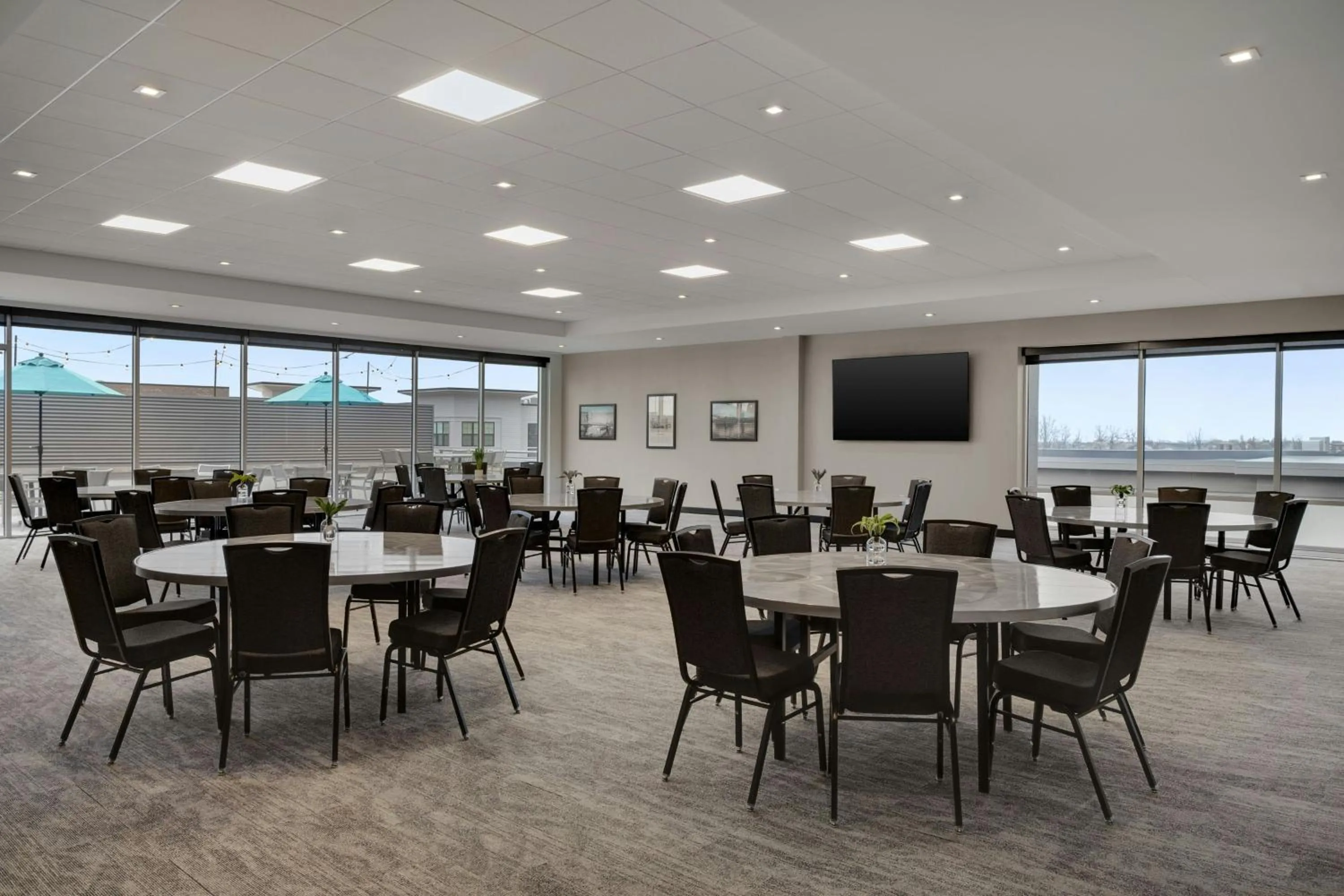 Meeting/conference room in AC Hotel Cincinnati at Liberty Center