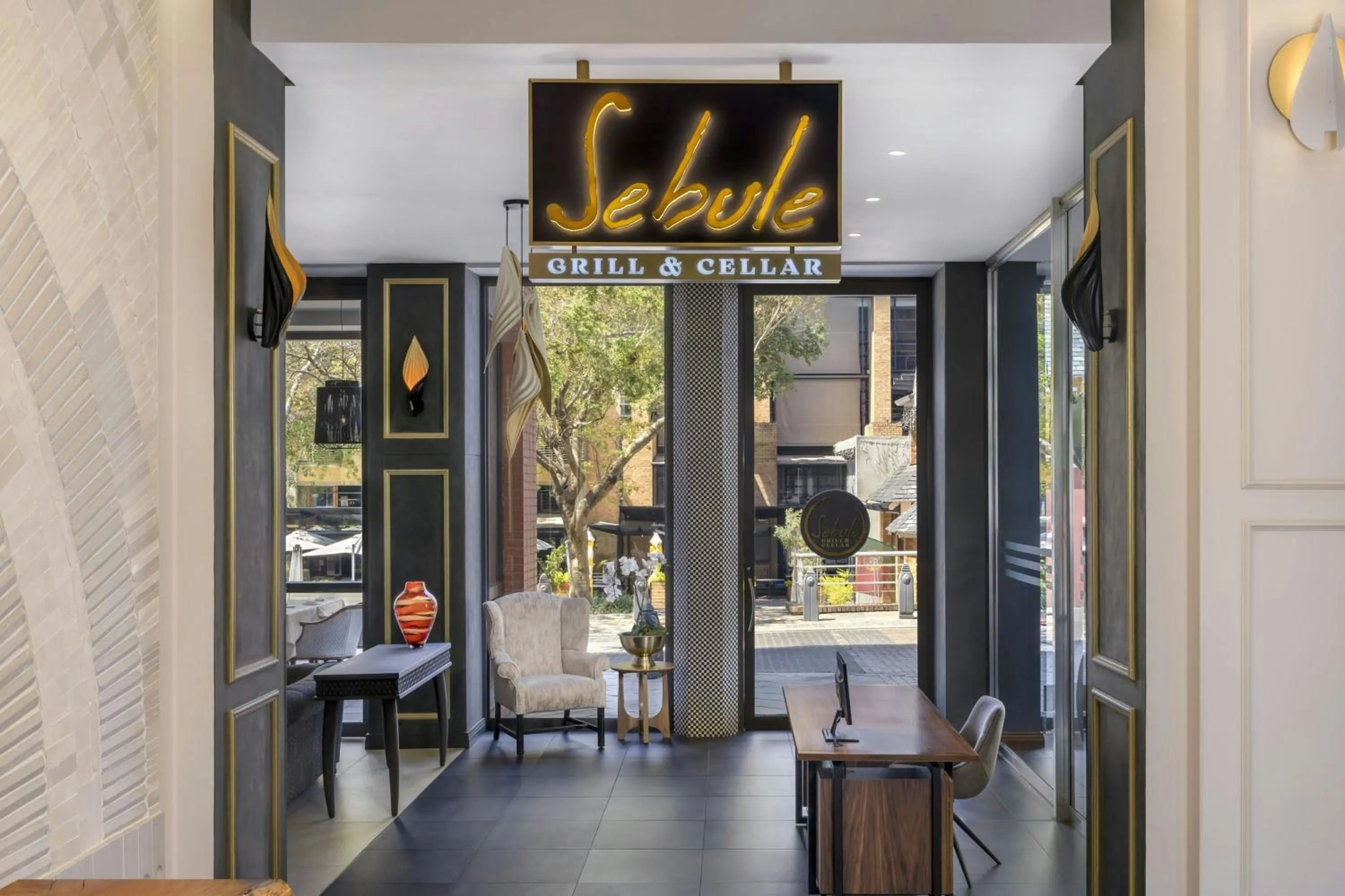 Restaurant/places to eat in African Pride Melrose Arch, Autograph Collection