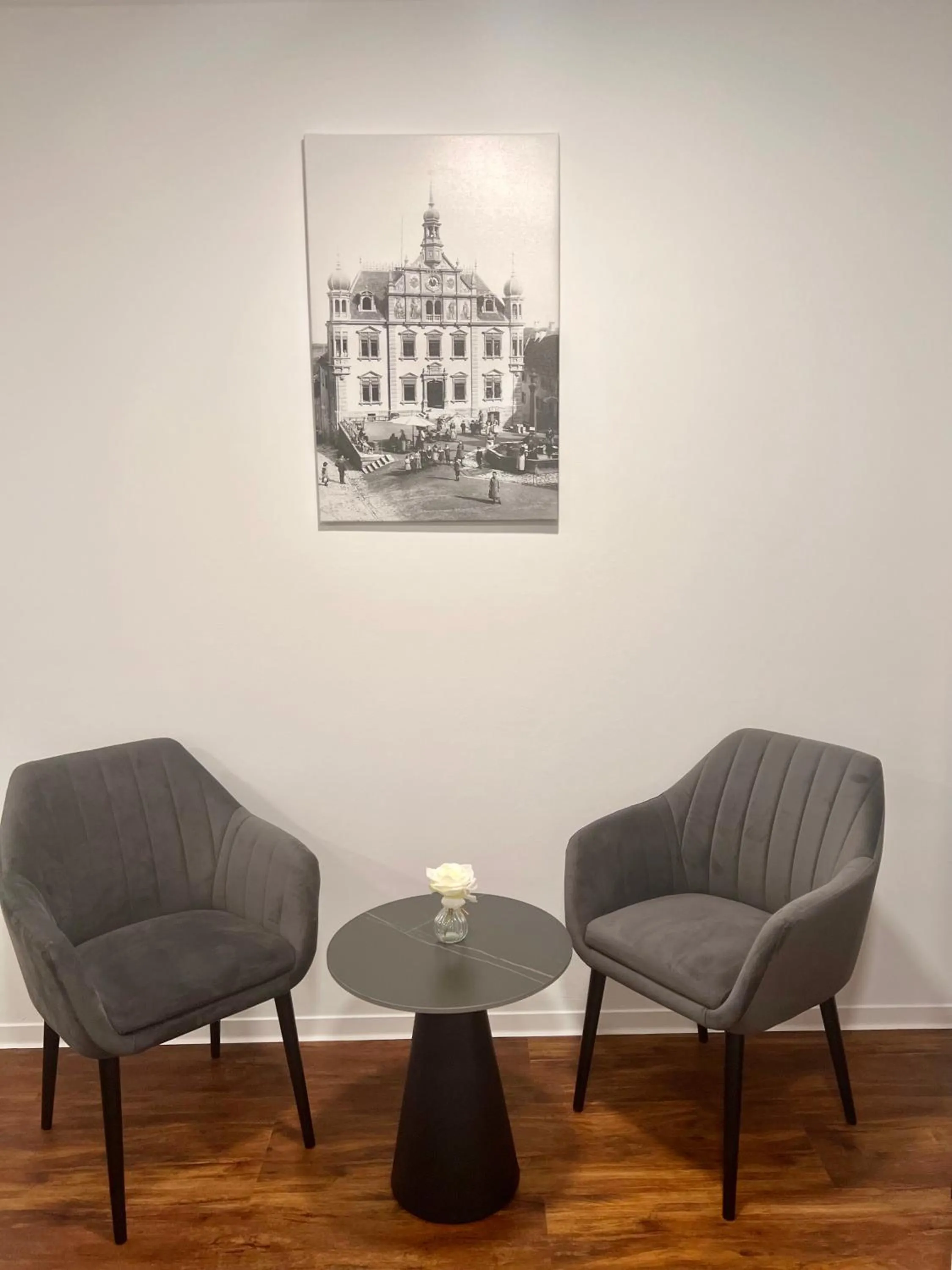 Seating area in Hotel am Schlossplatz