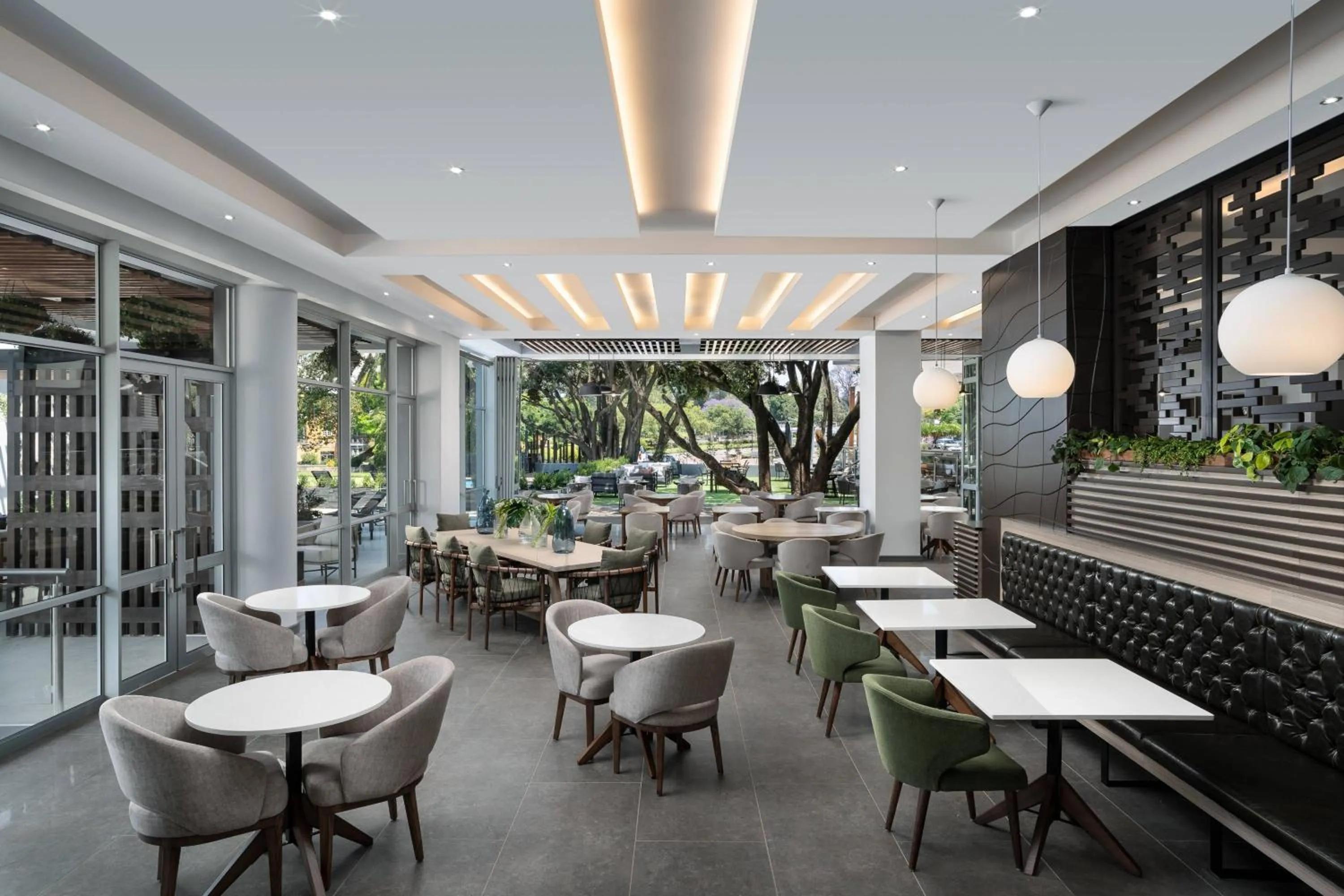 Restaurant/places to eat in Protea Hotel by Marriott Johannesburg Wanderers