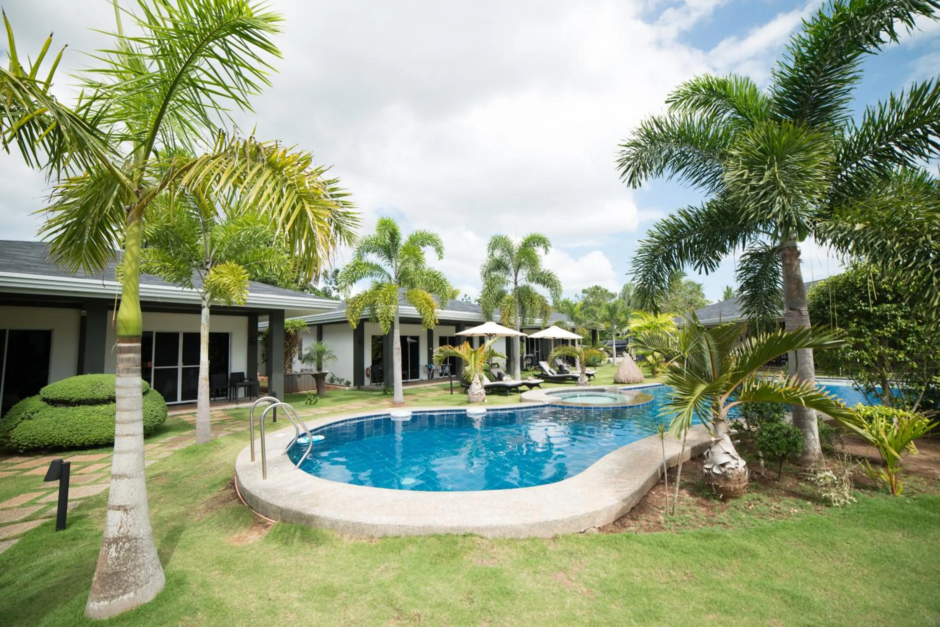 Garden in Alona Royal Palm Resort