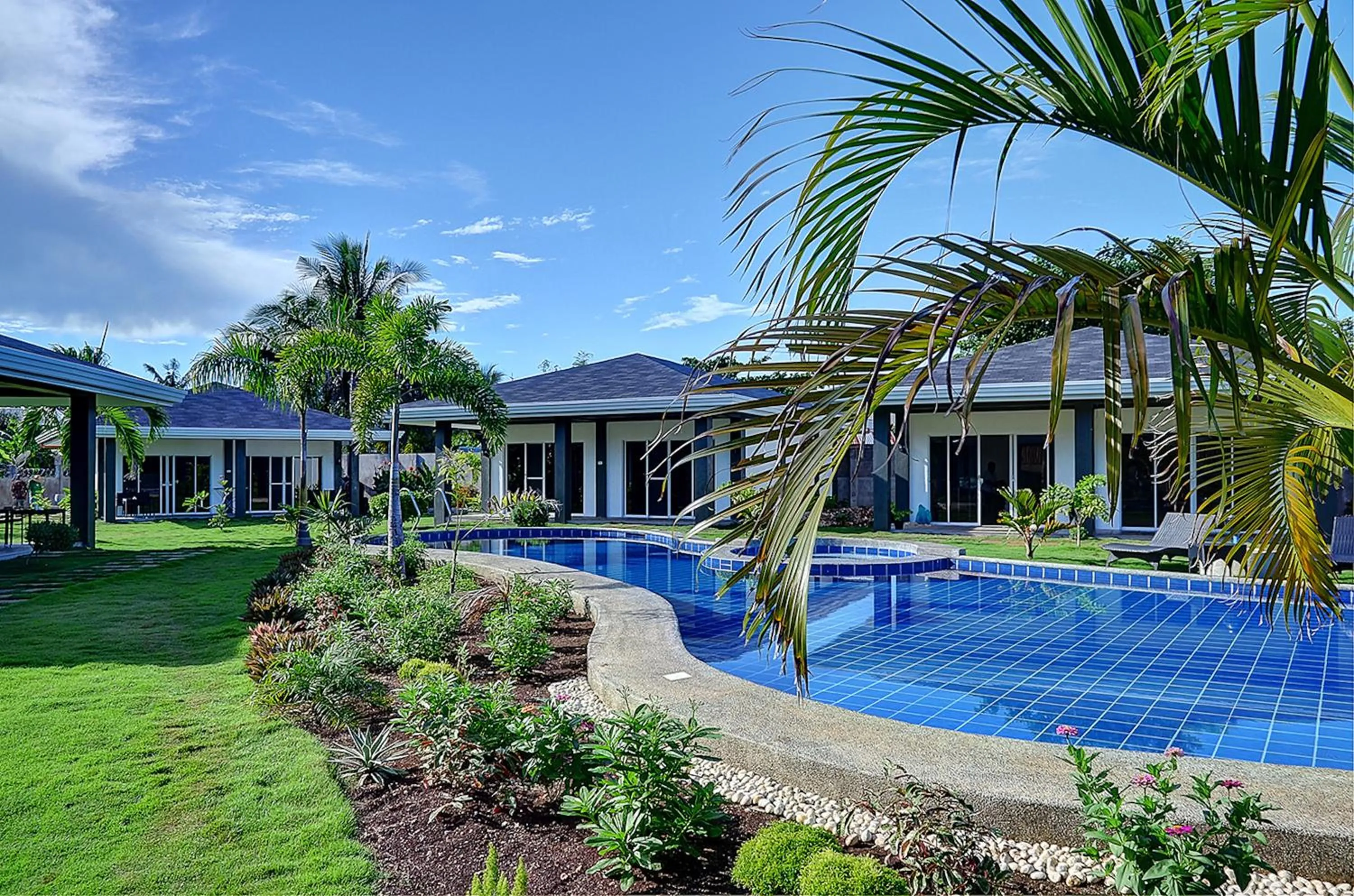 Property building in Alona Royal Palm Resort