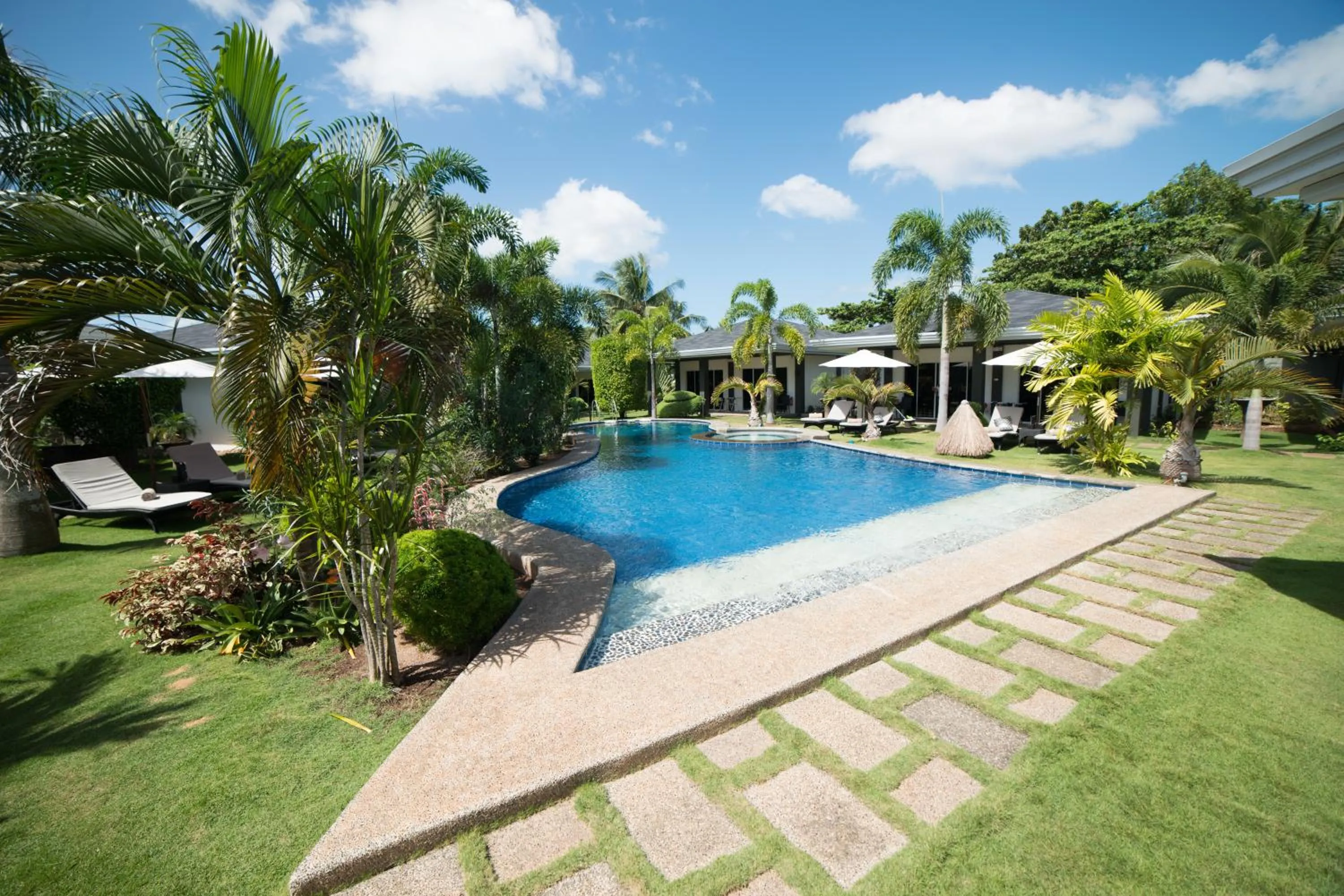 Garden in Alona Royal Palm Resort