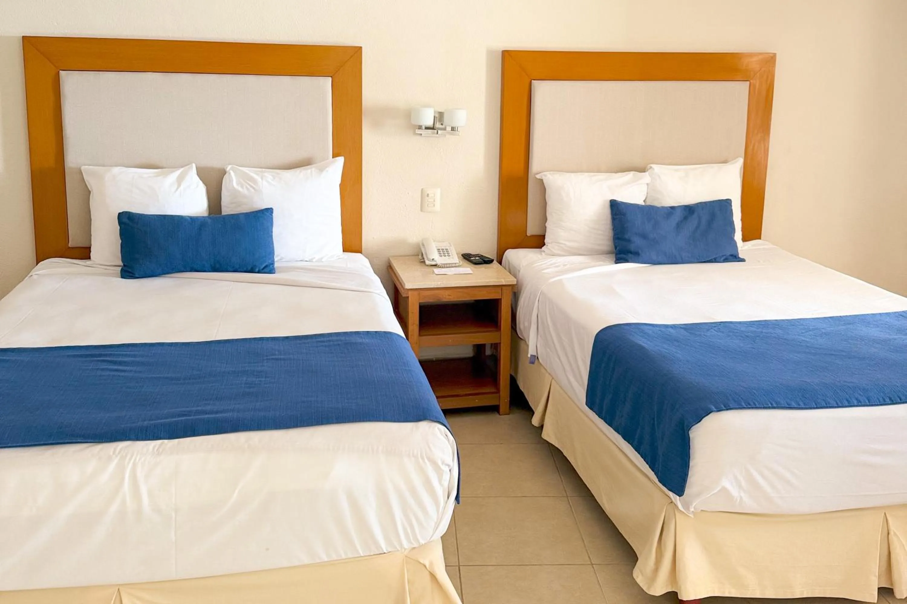 Double Room with Sea View in LXHotel Condomar