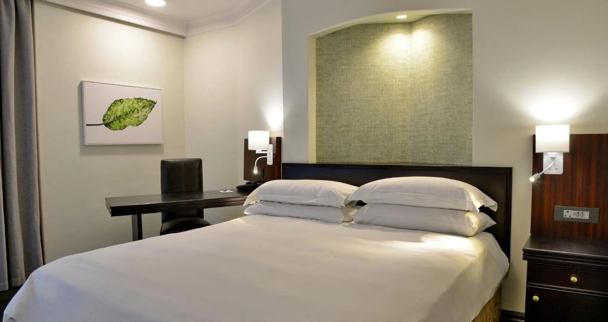 Bedroom, Bed in ANEW Hotel Centurion Pretoria