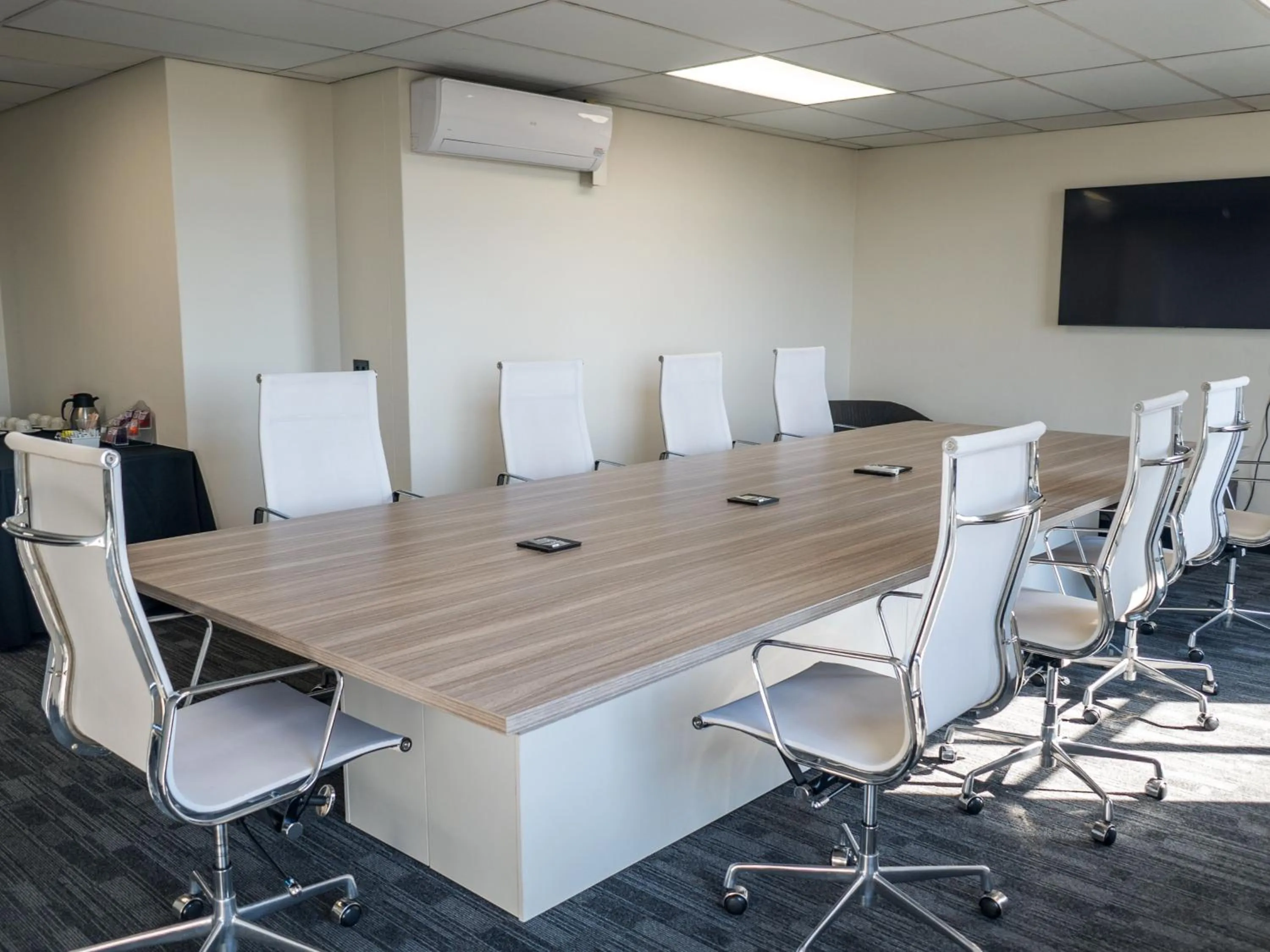Meeting/conference room in ANEW Hotel Centurion Pretoria