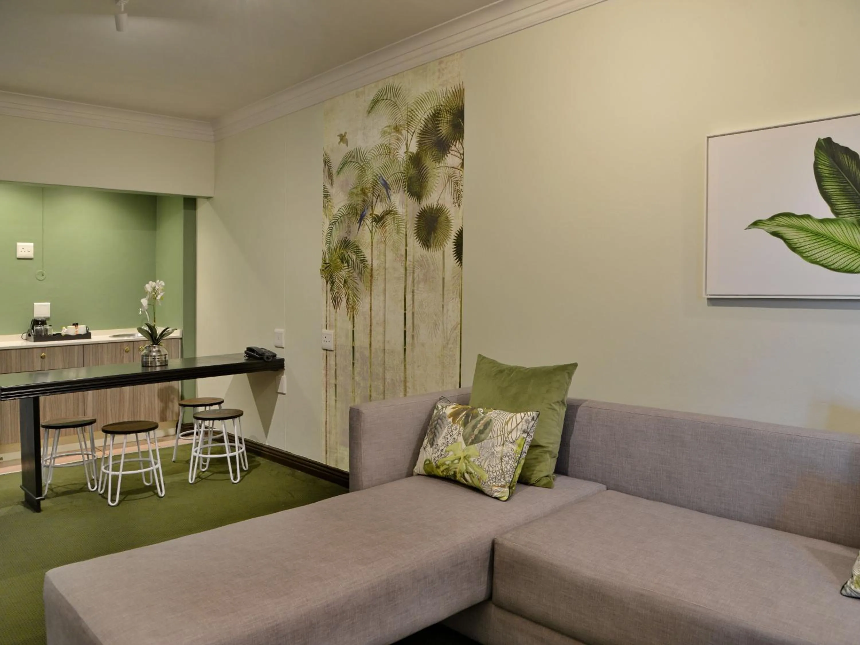 Living room in ANEW Hotel Centurion Pretoria