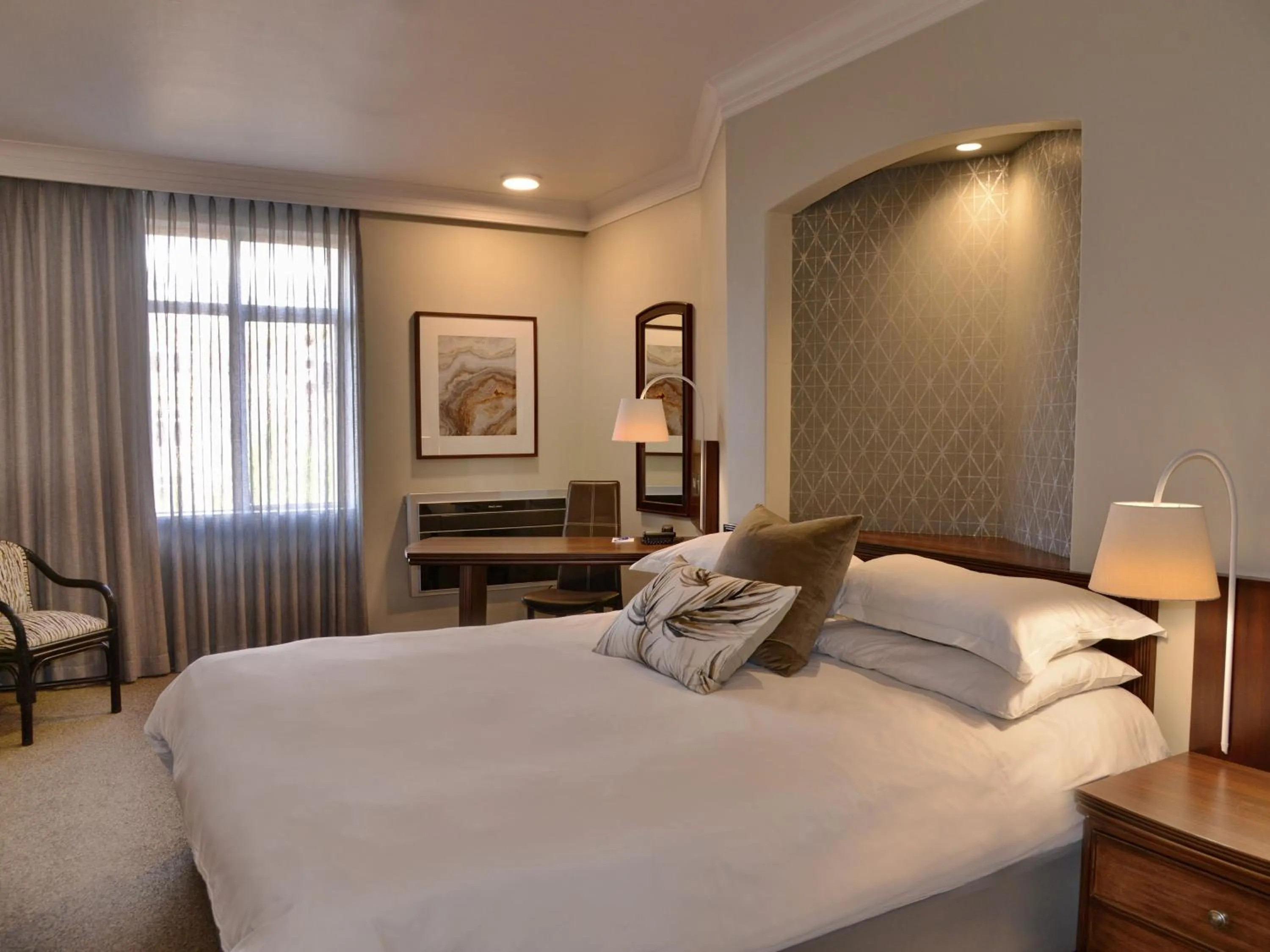 Bed in ANEW Hotel Centurion Pretoria