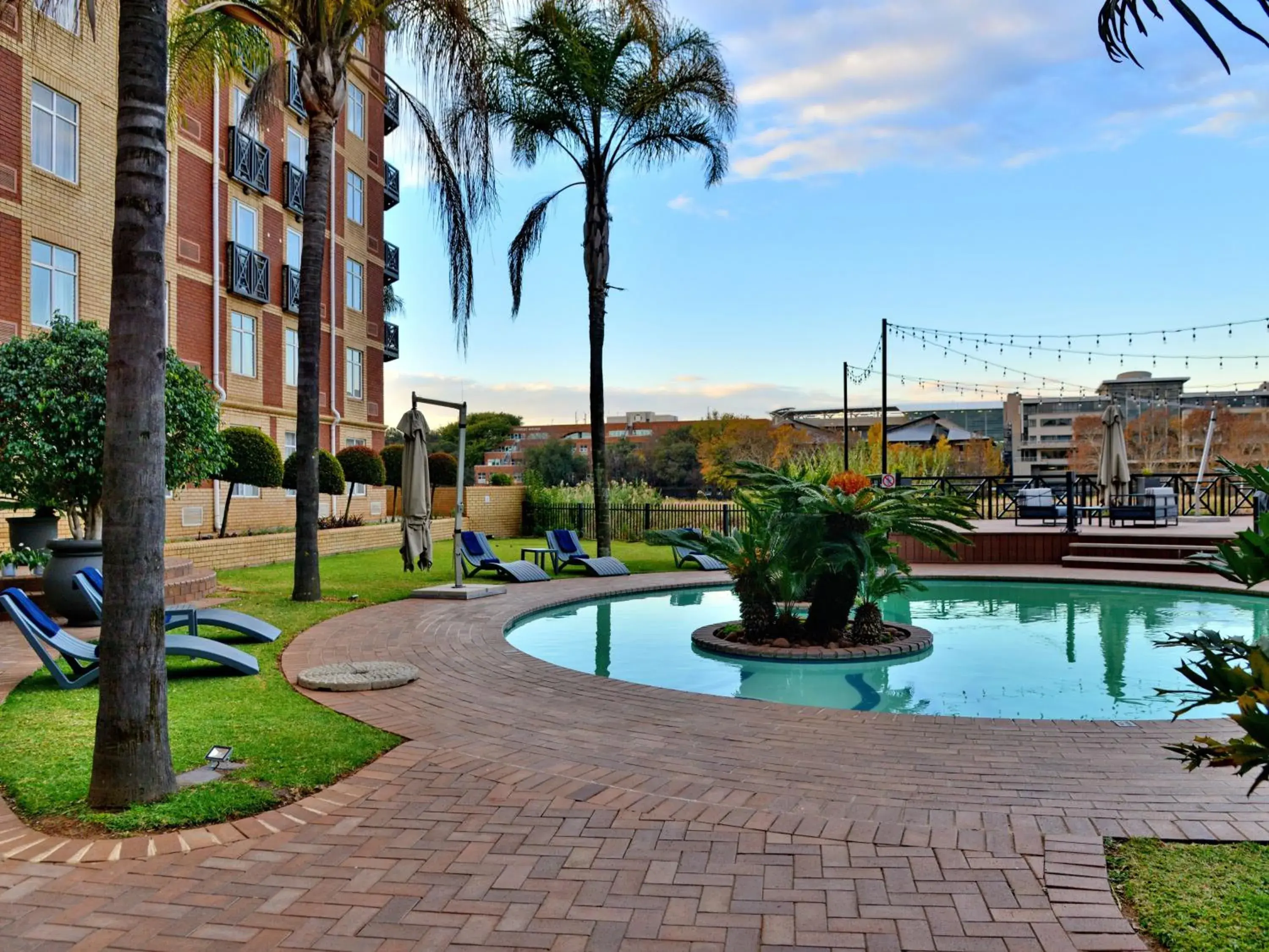 Swimming pool in ANEW Hotel Centurion Pretoria Swimming pool in ANEW Hotel Centurion Pretoria