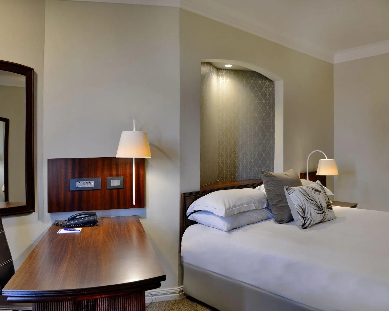 Bedroom, Bed in ANEW Hotel Centurion Pretoria