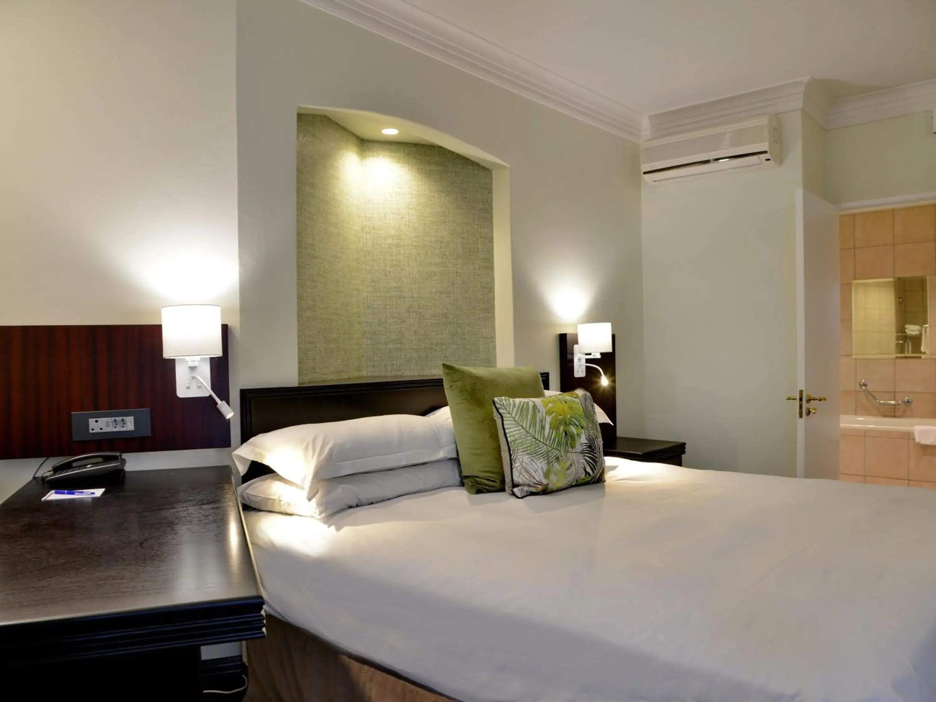 Bed in ANEW Hotel Centurion Pretoria Bed in ANEW Hotel Centurion Pretoria