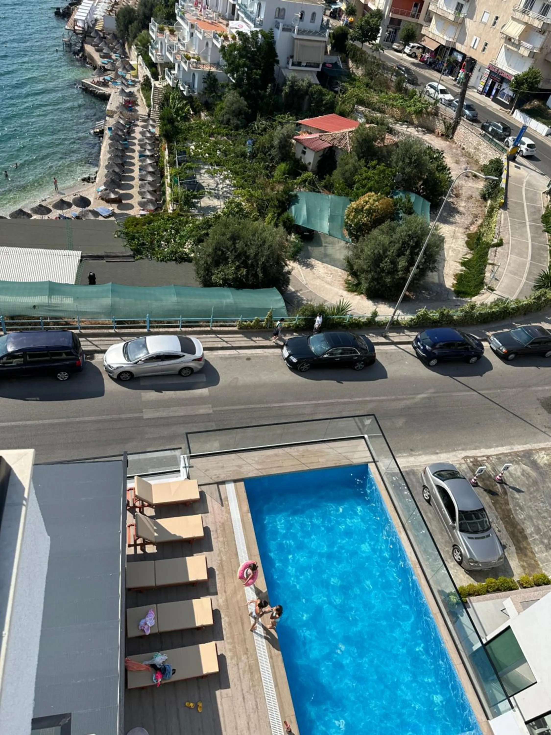 Pool view in Hotel Edola