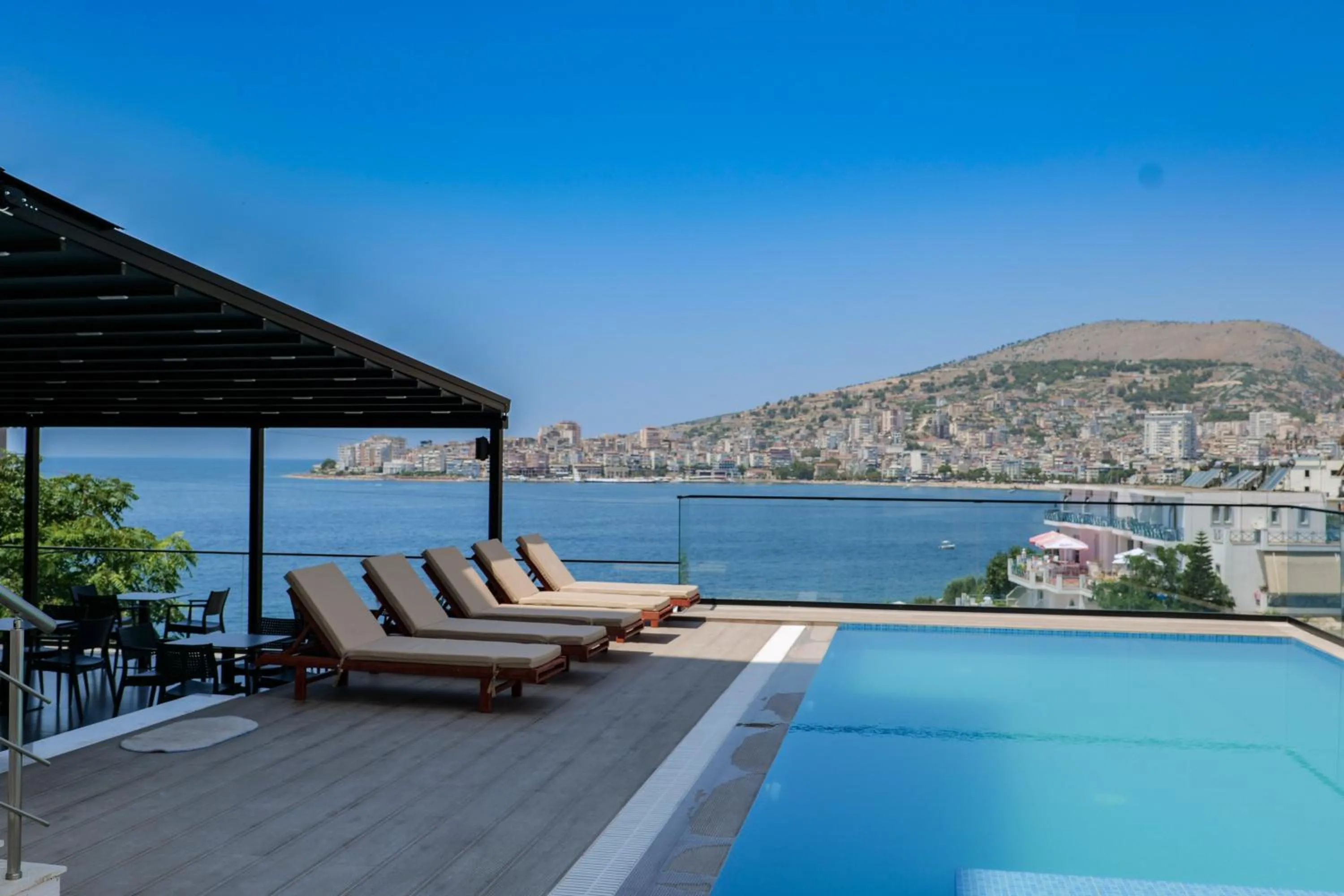 Nearby landmark in Hotel Edola