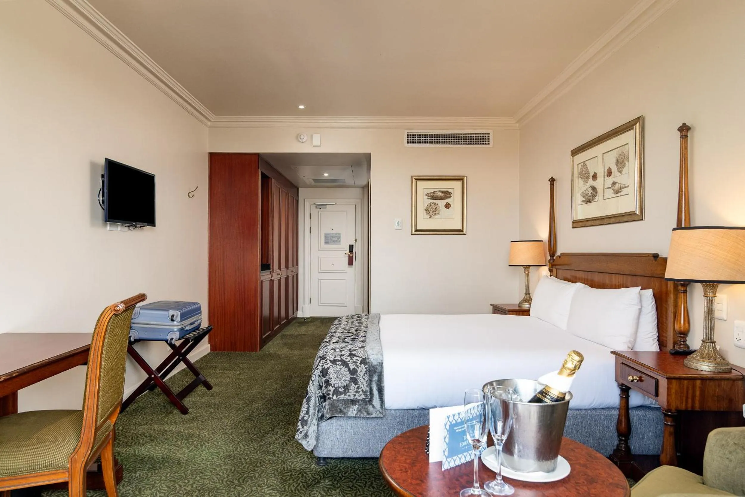 Photo of the whole room, Bed in The Edward