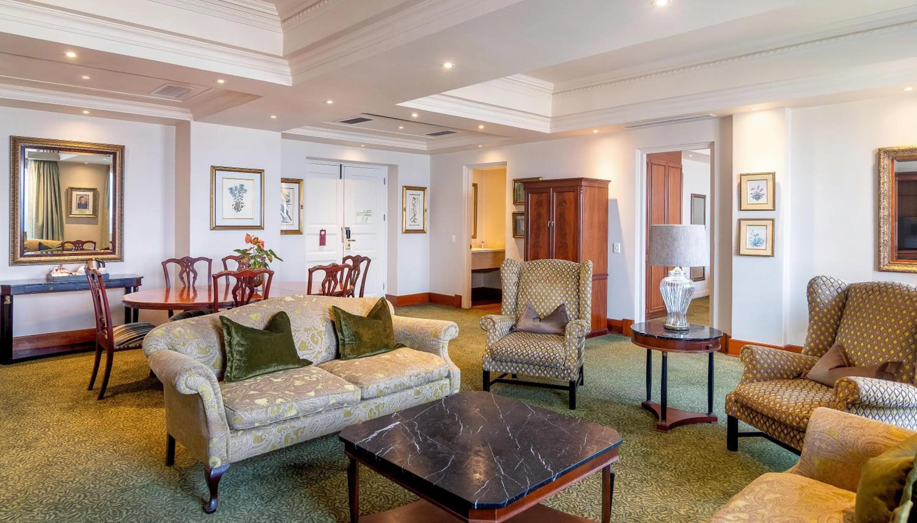 Photo of the whole room in The Edward