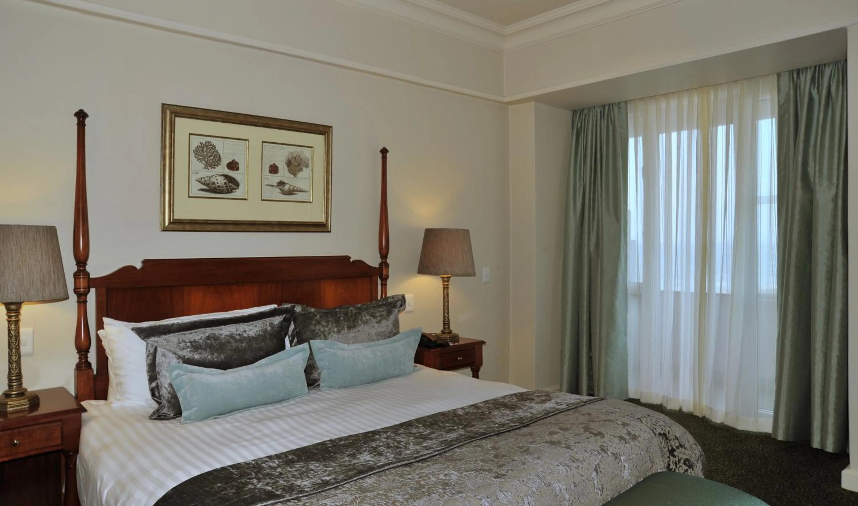 Bedroom, Bed in The Edward