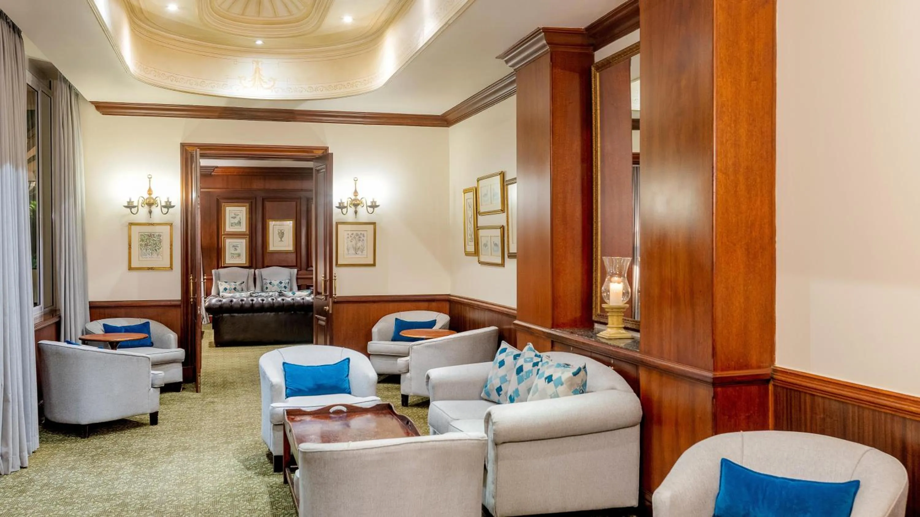 Restaurant/places to eat in The Edward