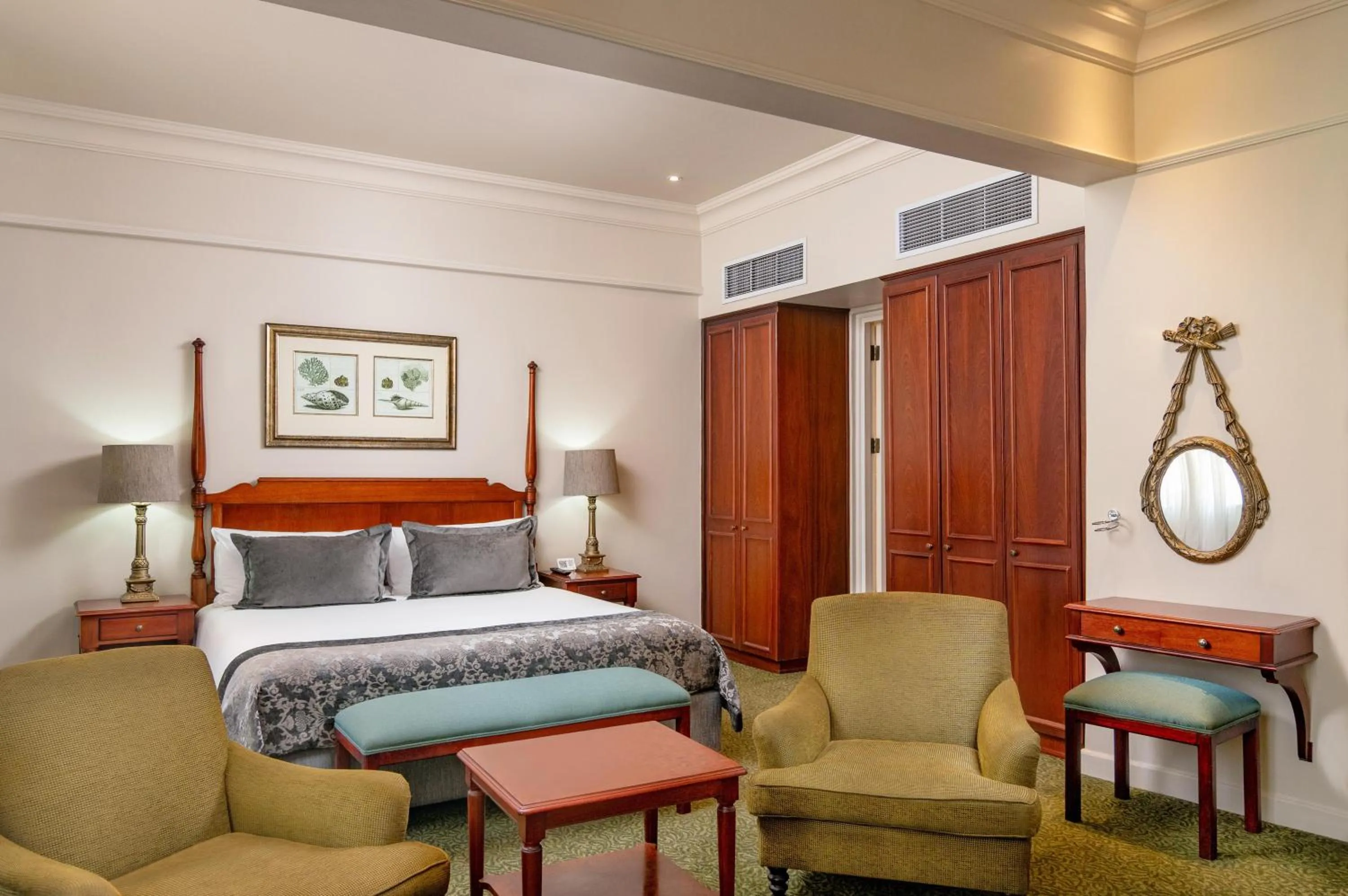 Bedroom, Bed in The Edward