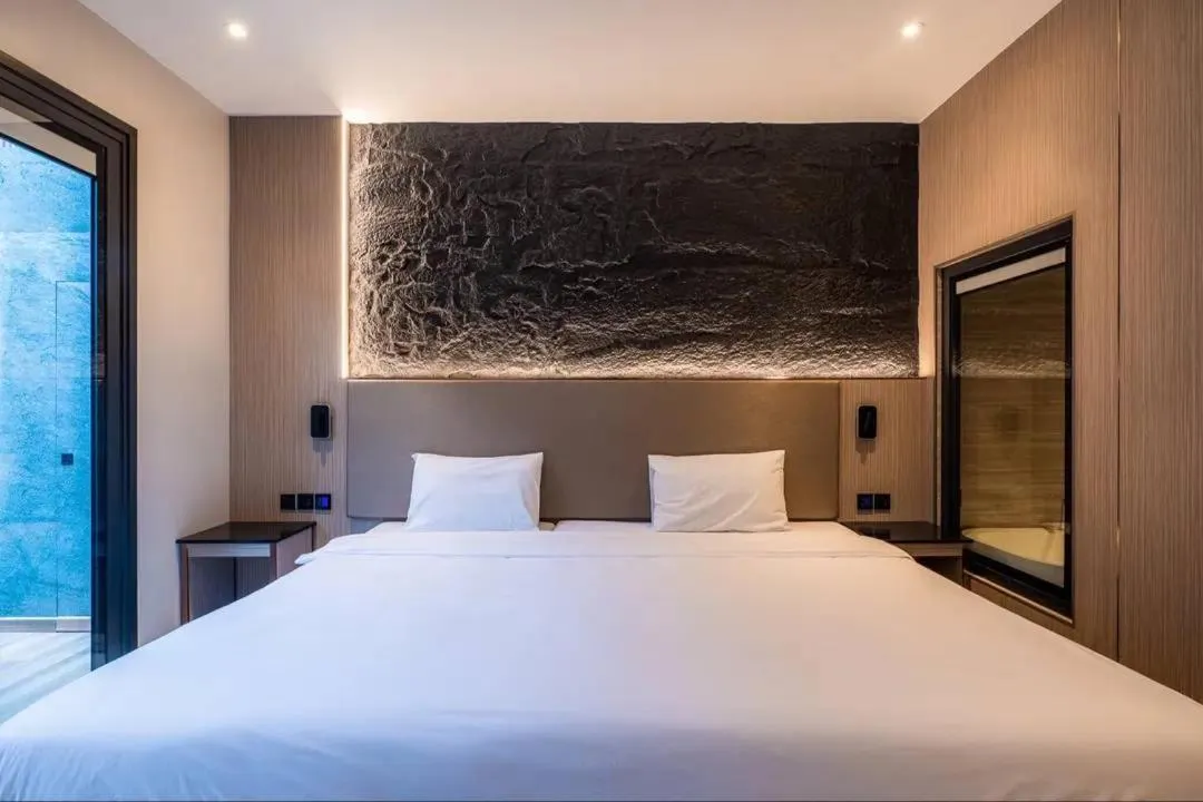 Bed in Tonnam pool villa