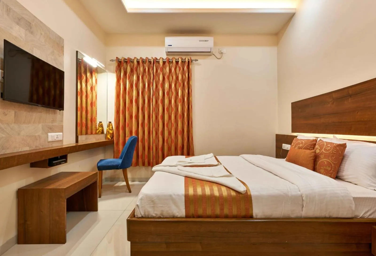 Bed in Hotel Rajpurush