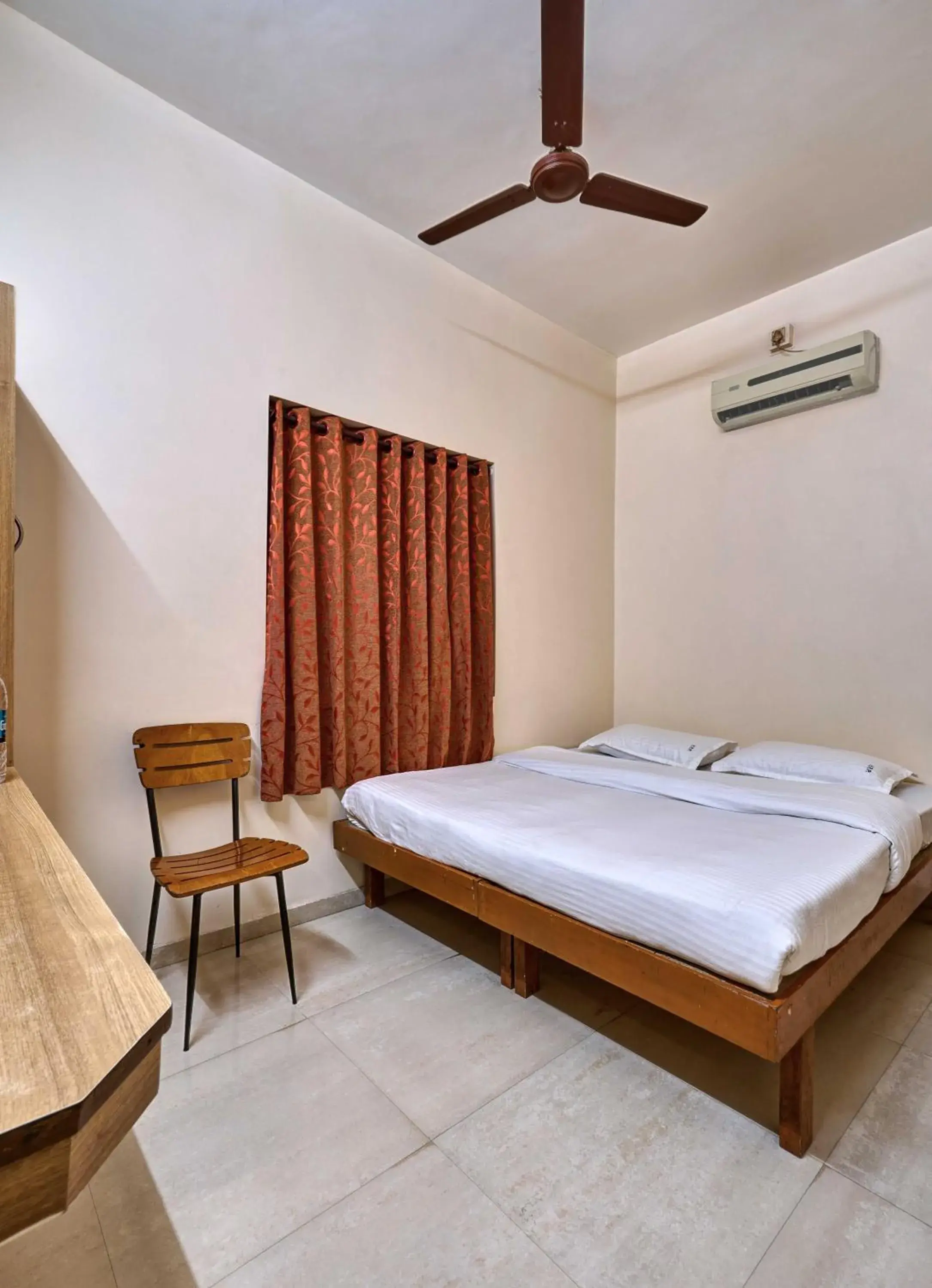 Photo of the whole room, Bed in Hotel Rajpurush Photo of the whole room, Bed in Hotel Rajpurush