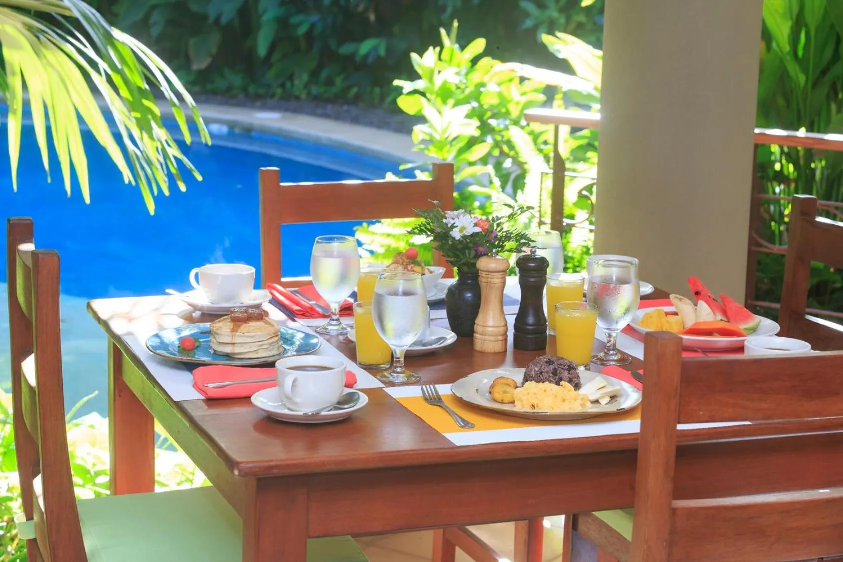 Restaurant/places to eat in Olas Verdes Hotel