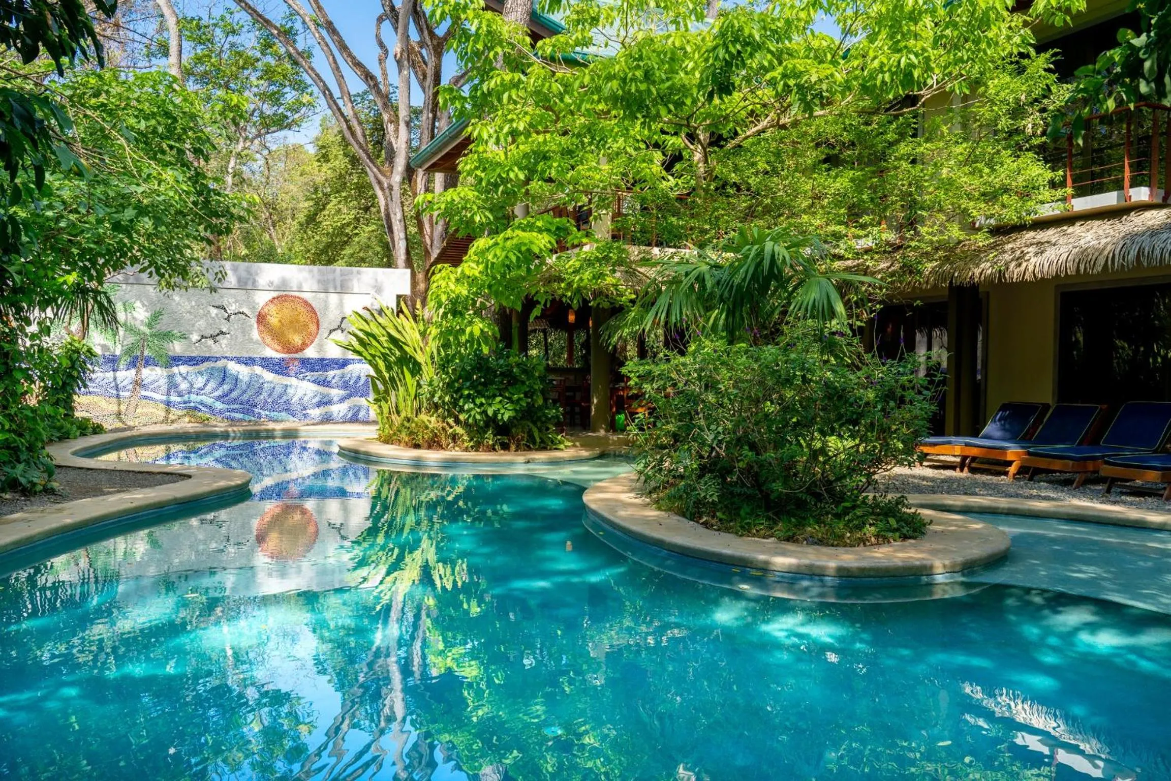 Swimming pool in Olas Verdes Hotel