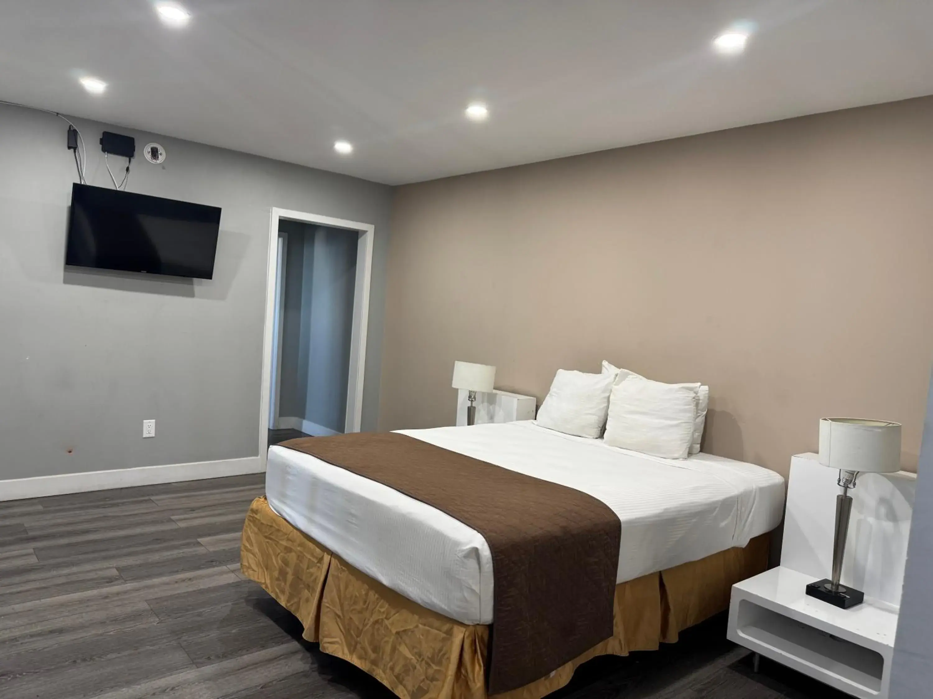 Bedroom, Bed in Holiday Lodge Bedroom, Bed in Holiday Lodge