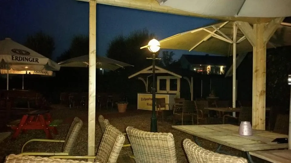 Property building in Hotel Knipper