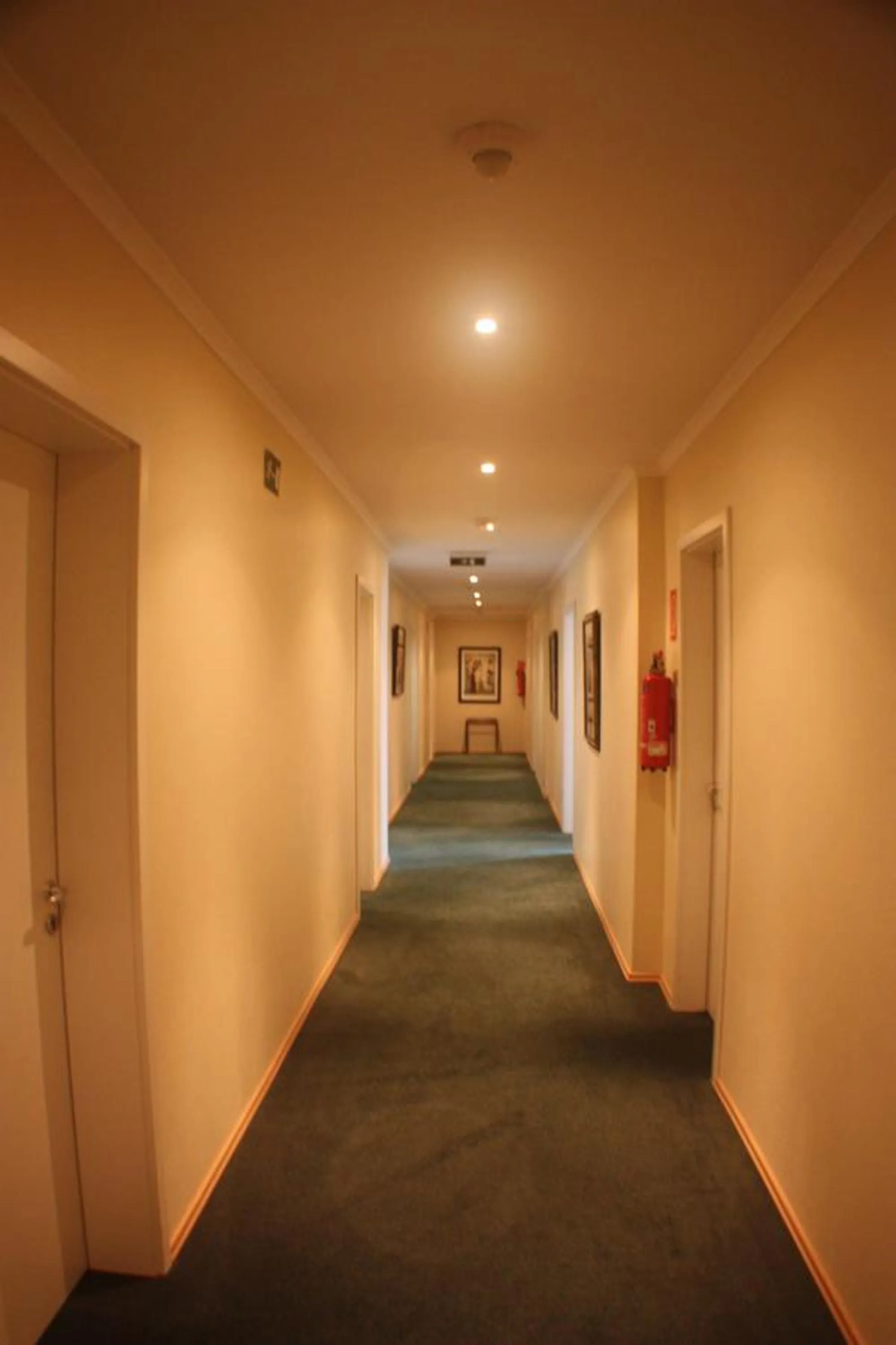 Property building in Hotel Knipper