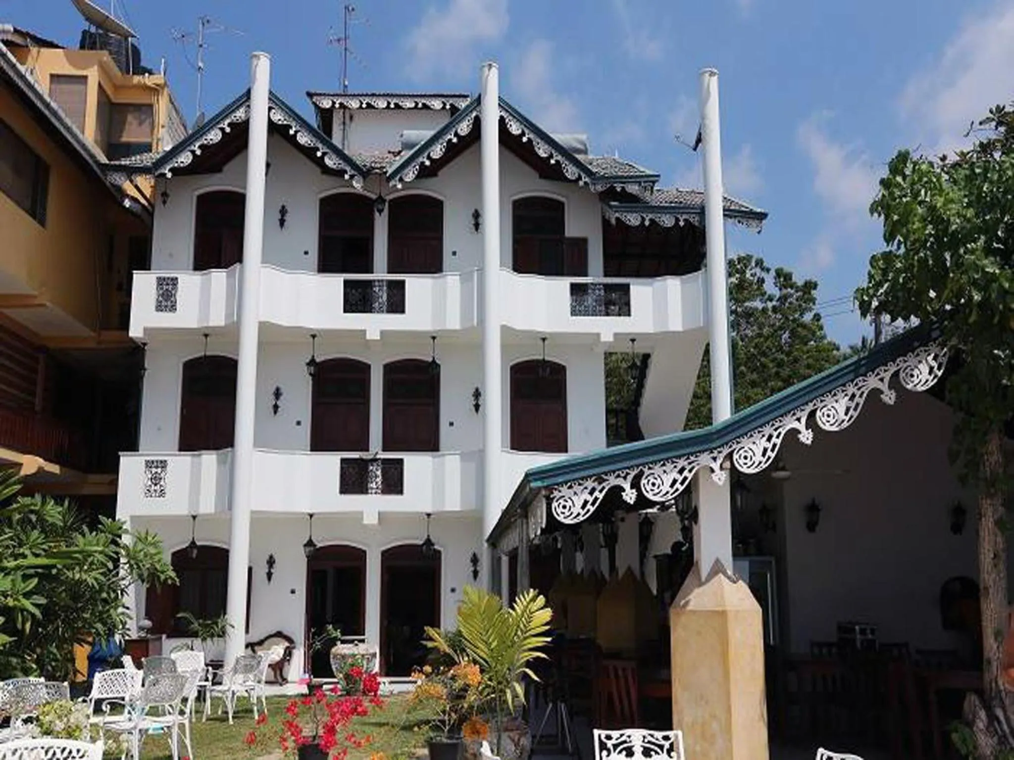 Facade/entrance in The Villa Hotel