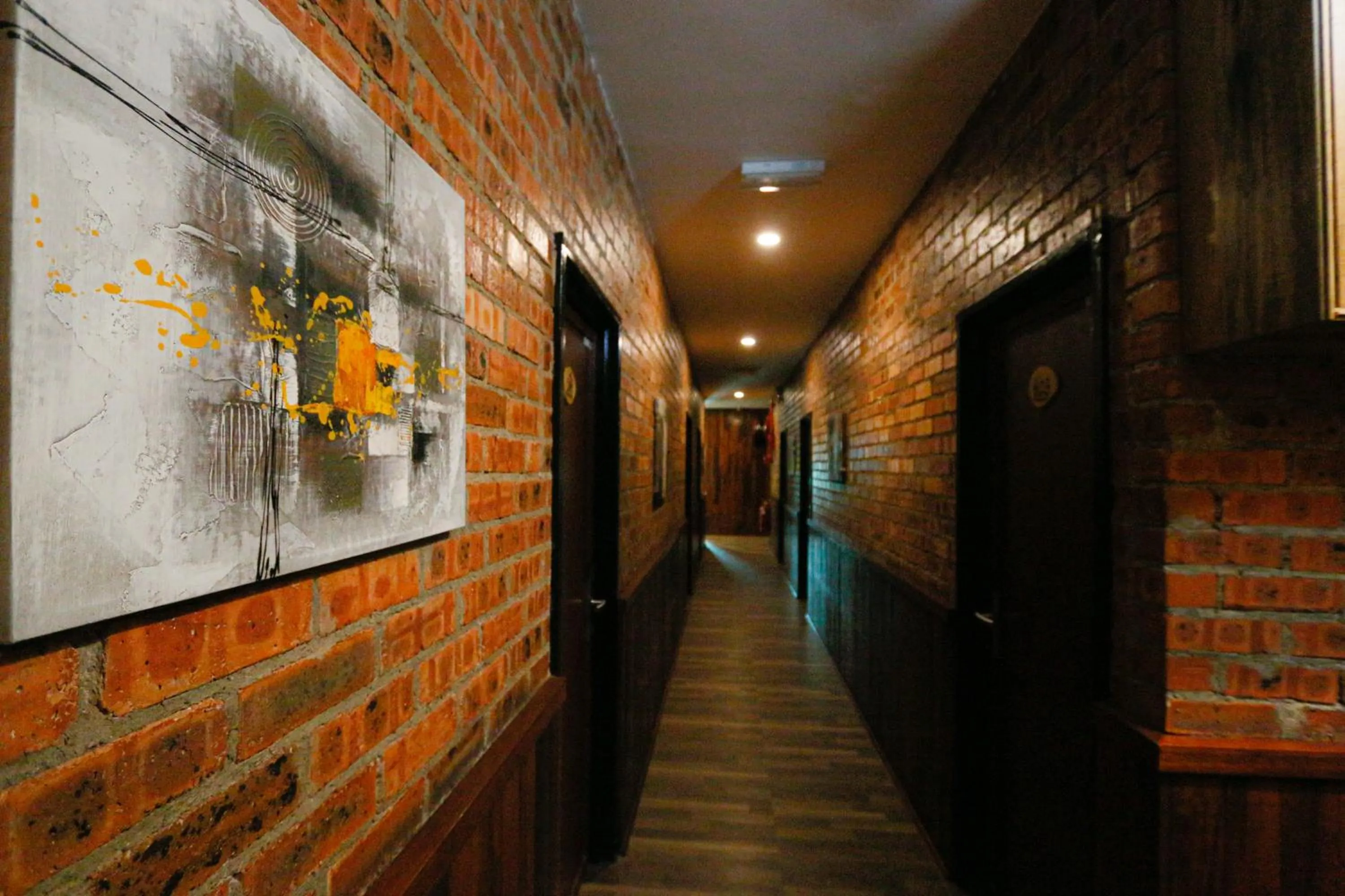 locker in Anggun Hotel