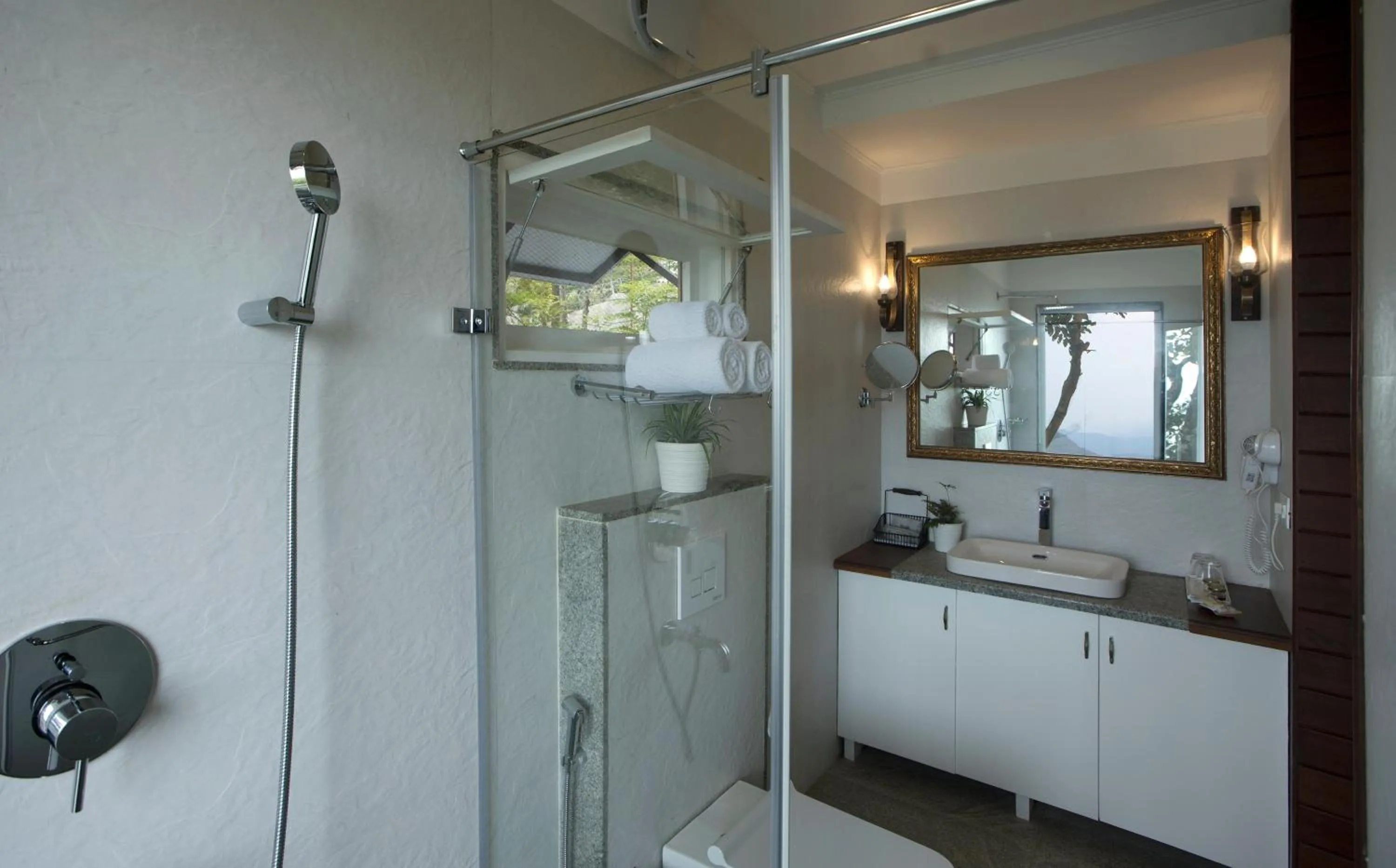 Bathroom in Hills & Hues