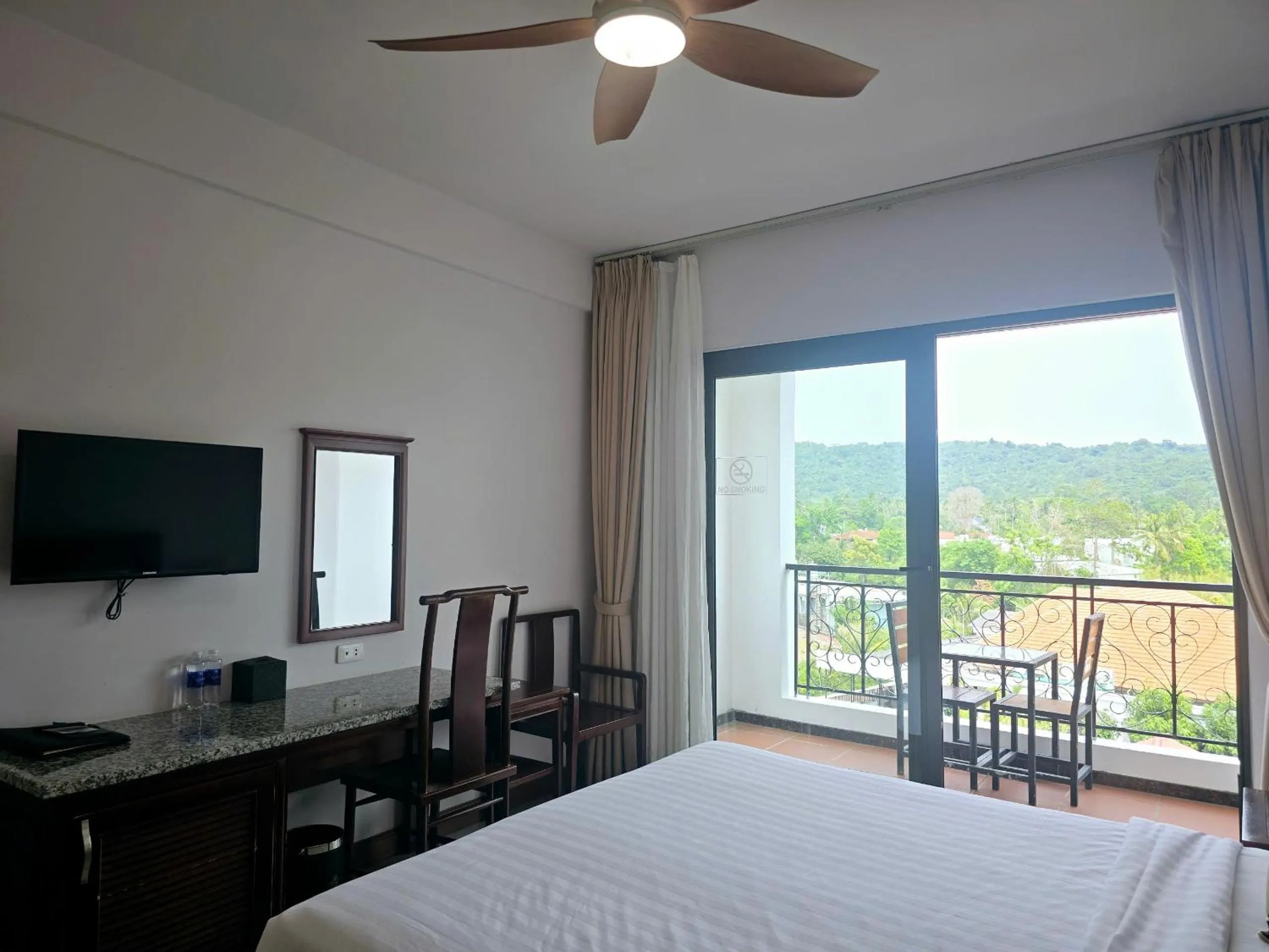 Natural landscape, Bed in Praha Hotel