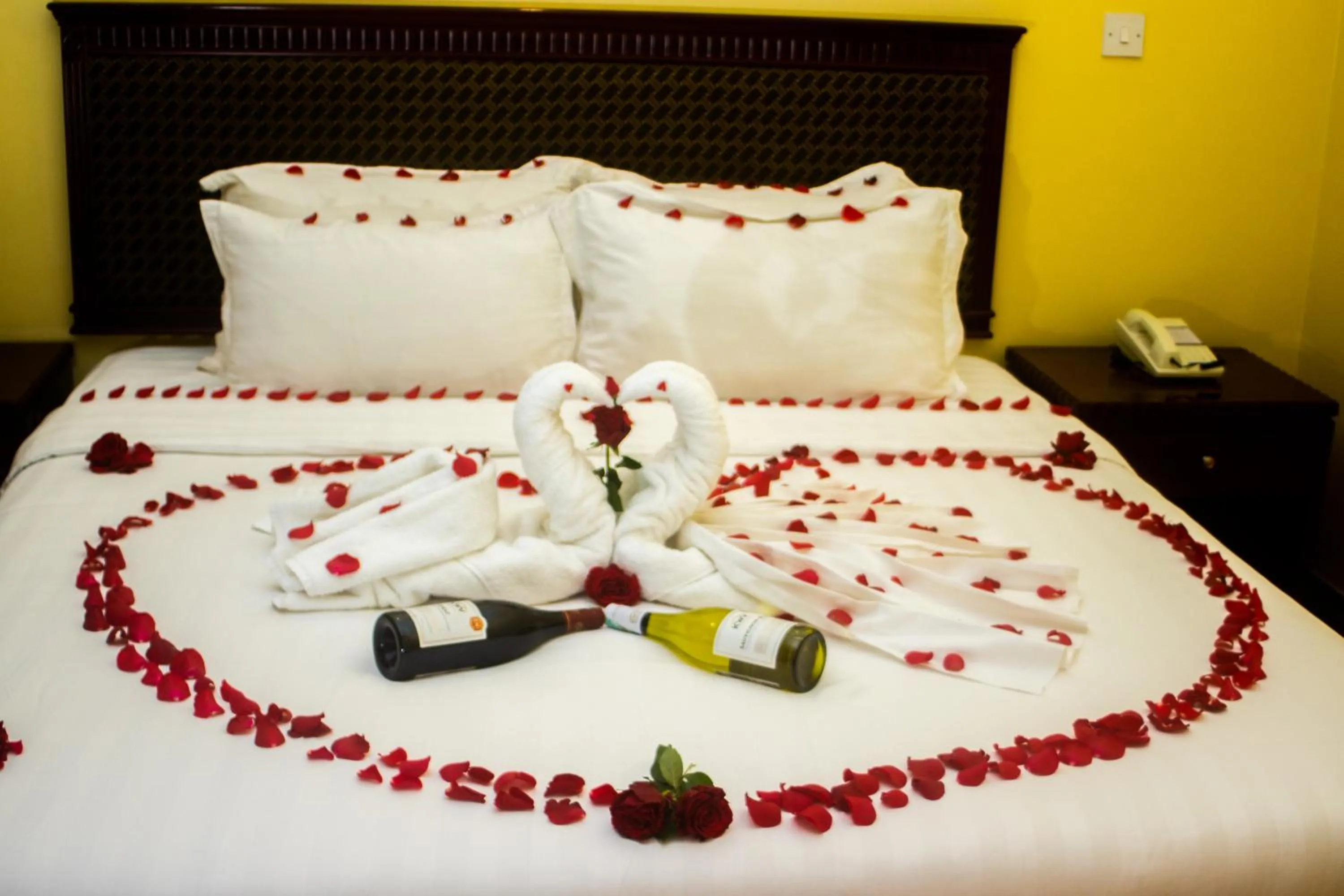 Bed in Gold Crest Hotel - Arusha