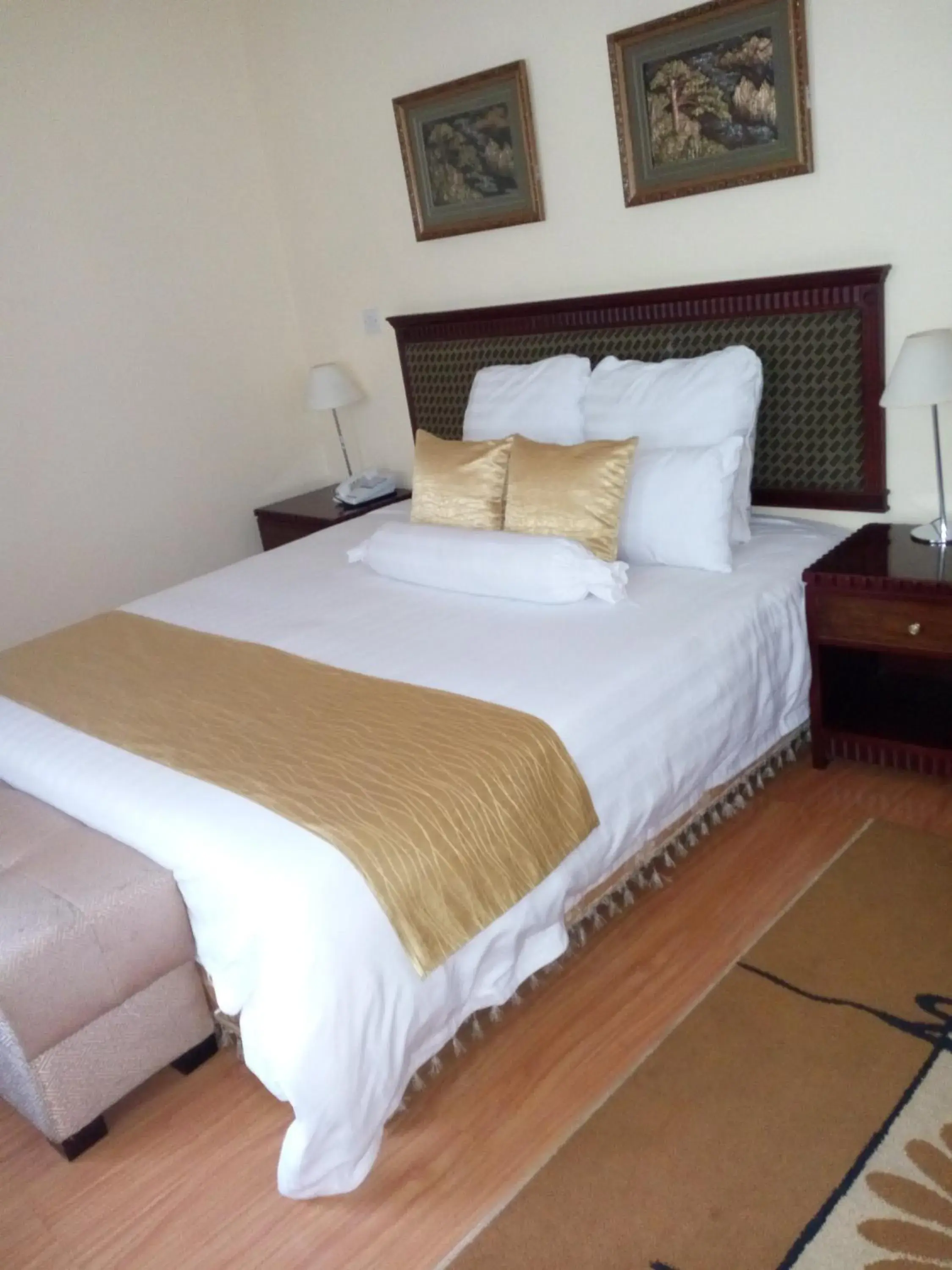 Mountain view, Bed in Gold Crest Hotel - Arusha Mountain view, Bed in Gold Crest Hotel - Arusha