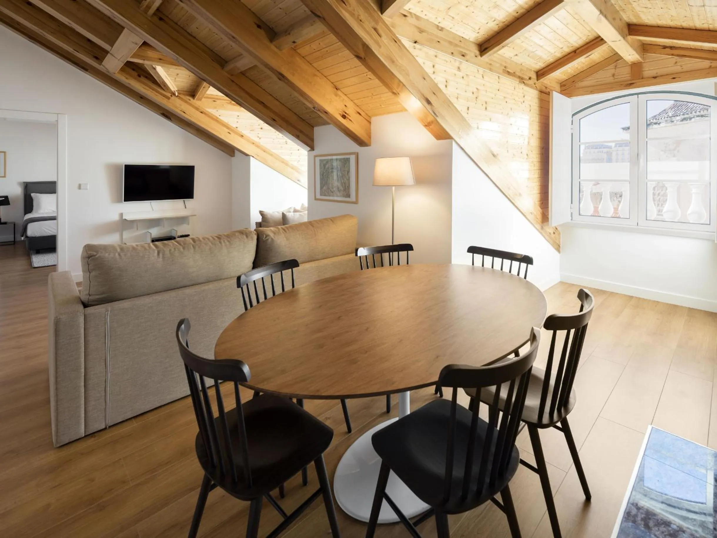 Living room in LSA Baixa Castelo by Numa