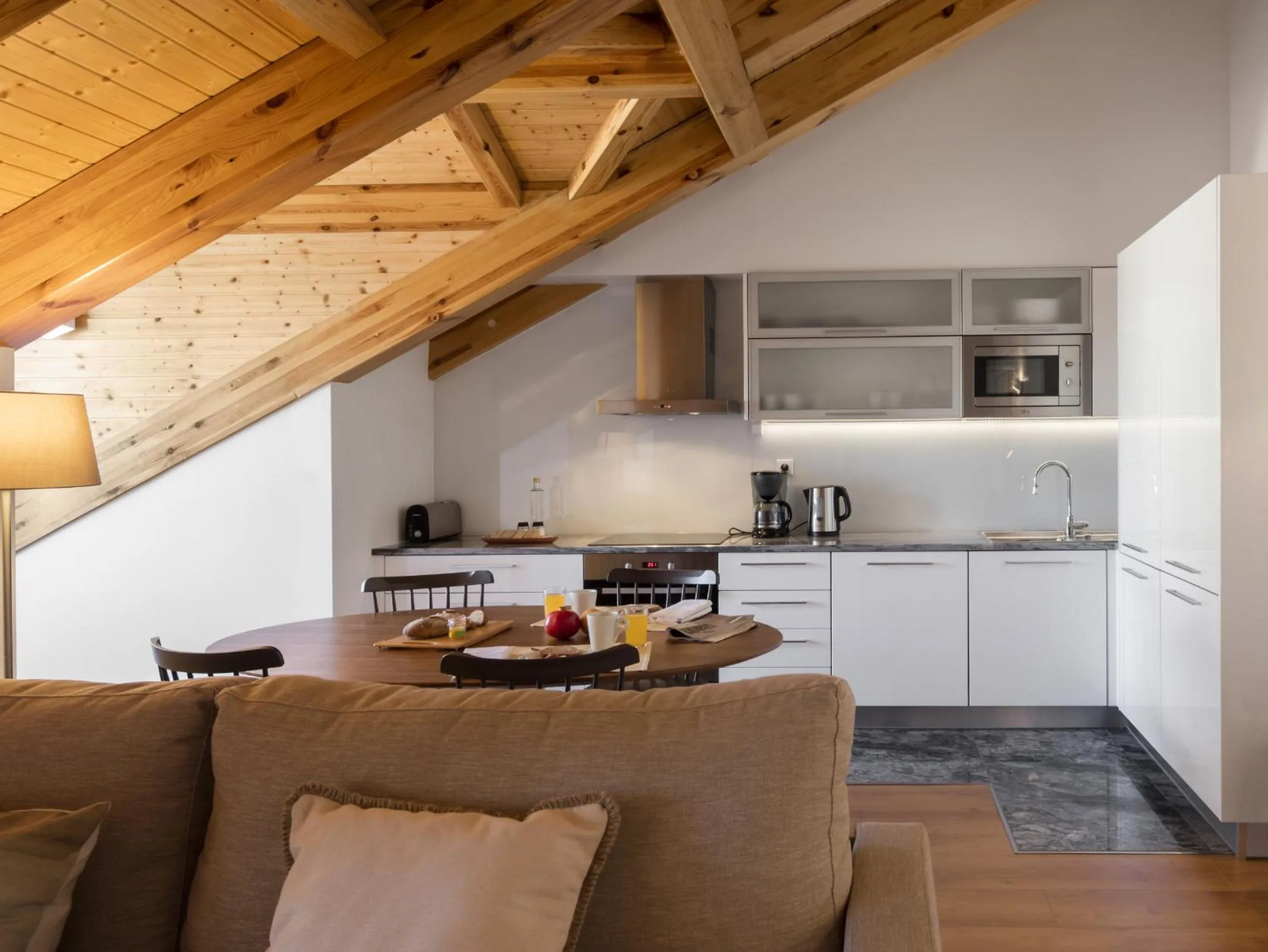 Kitchen or kitchenette in LSA Baixa Castelo by Numa