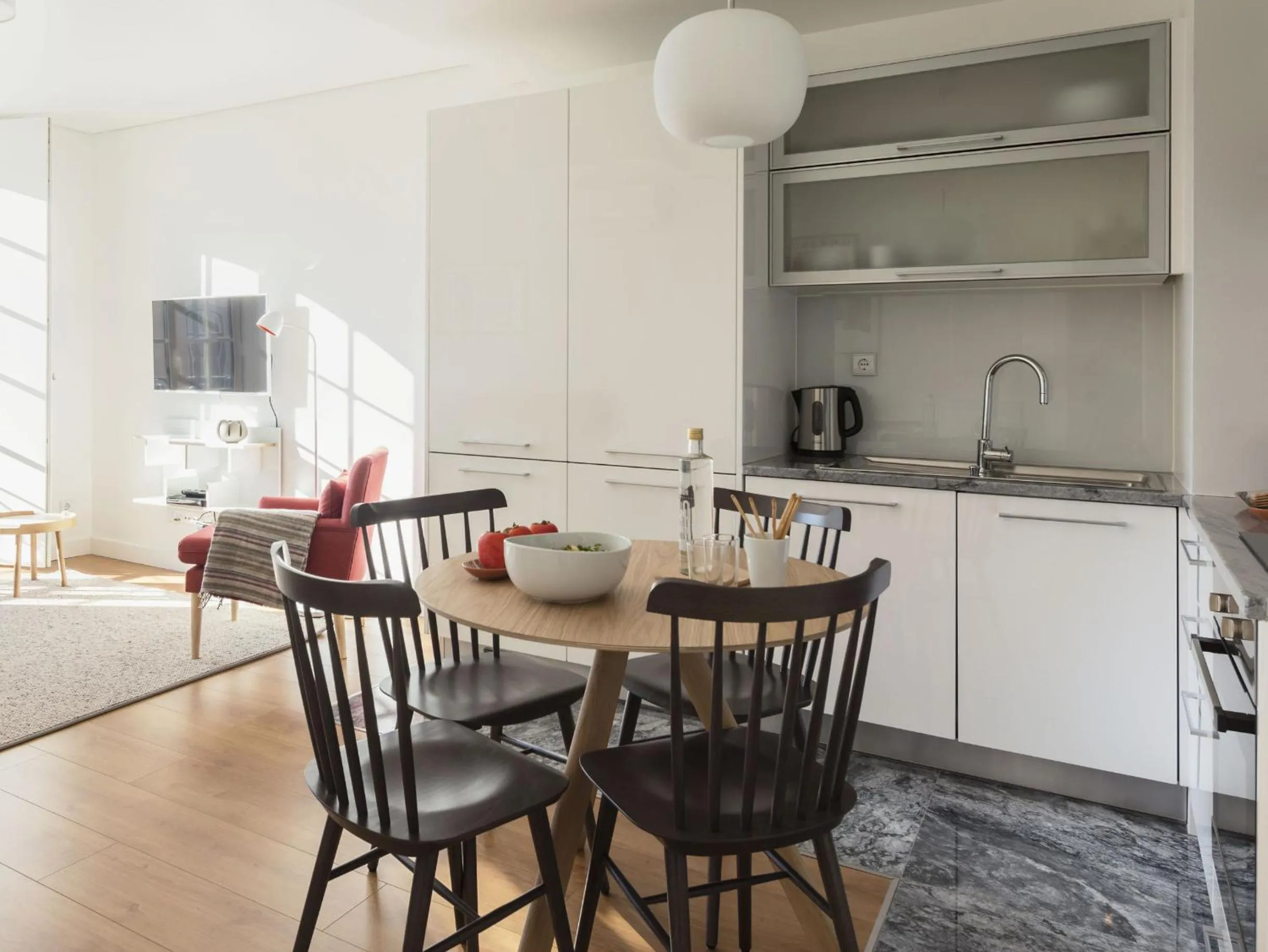 Kitchen or kitchenette in LSA Baixa Castelo by Numa