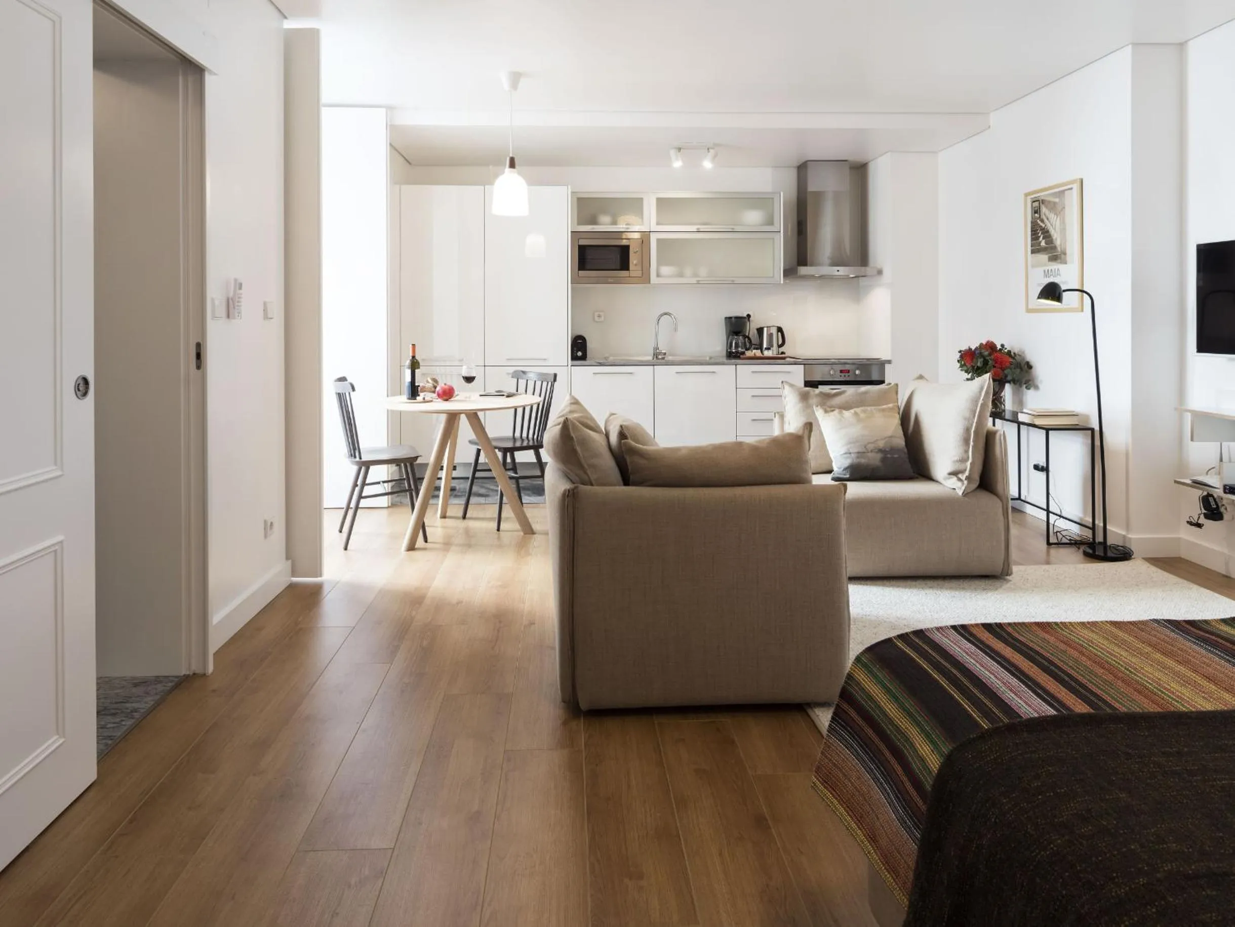 TV and multimedia in LSA Baixa Castelo by Numa