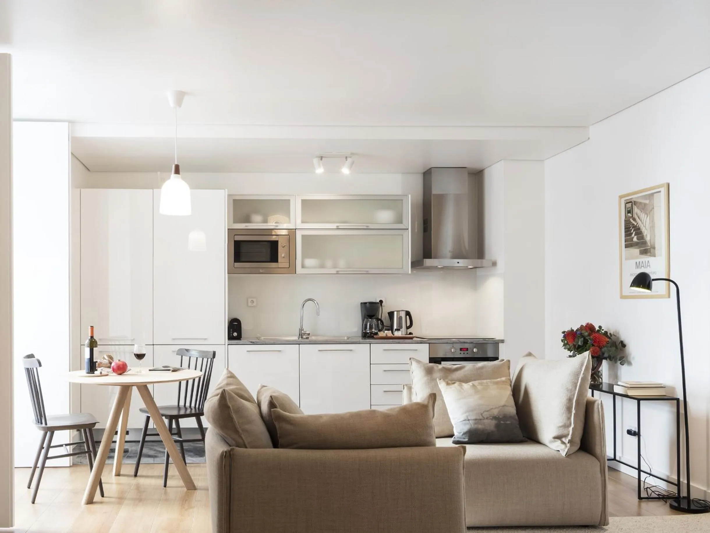 Kitchen or kitchenette in LSA Baixa Castelo by Numa